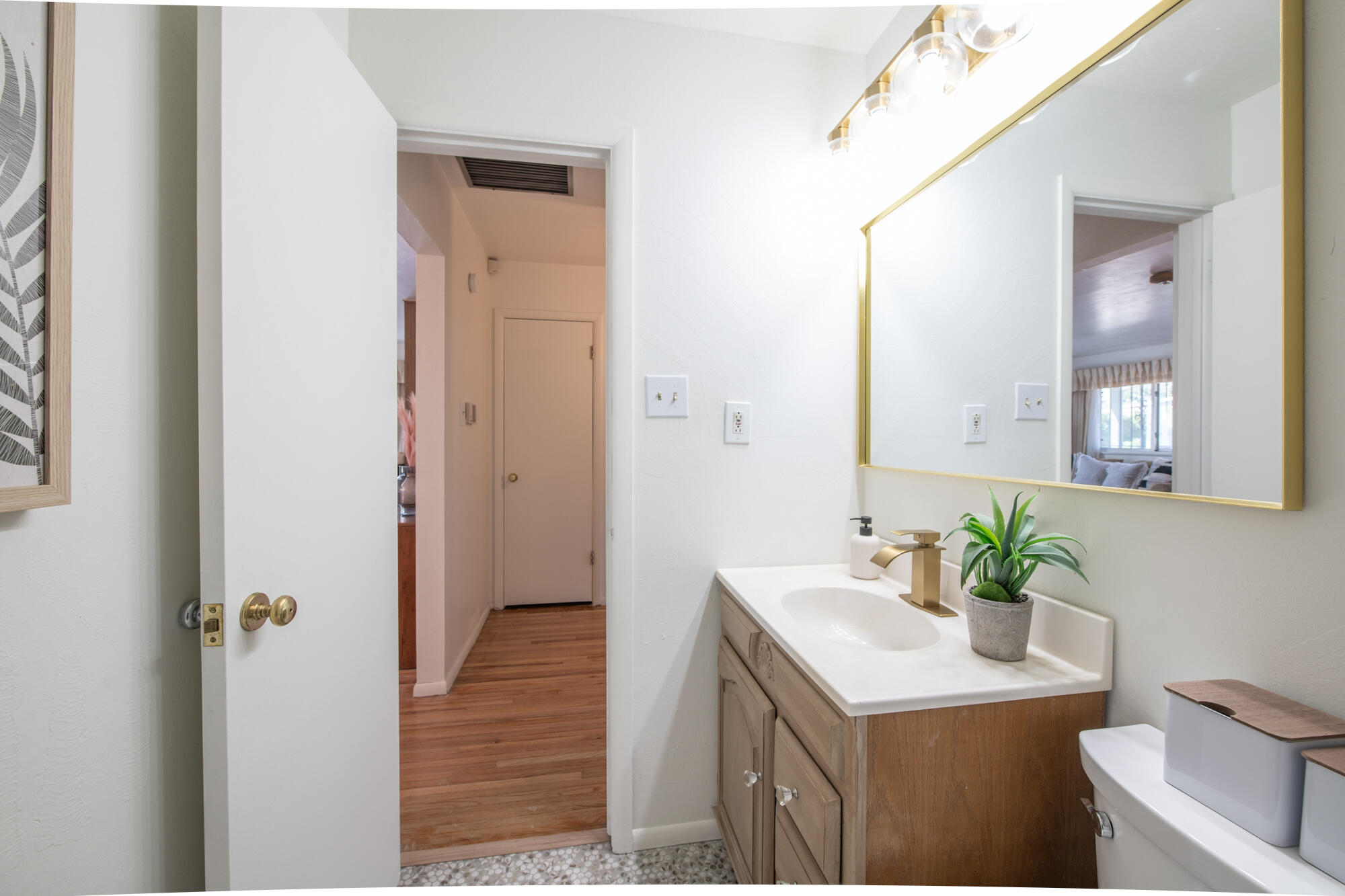10416 PRINCESS JEANNE Avenue NE