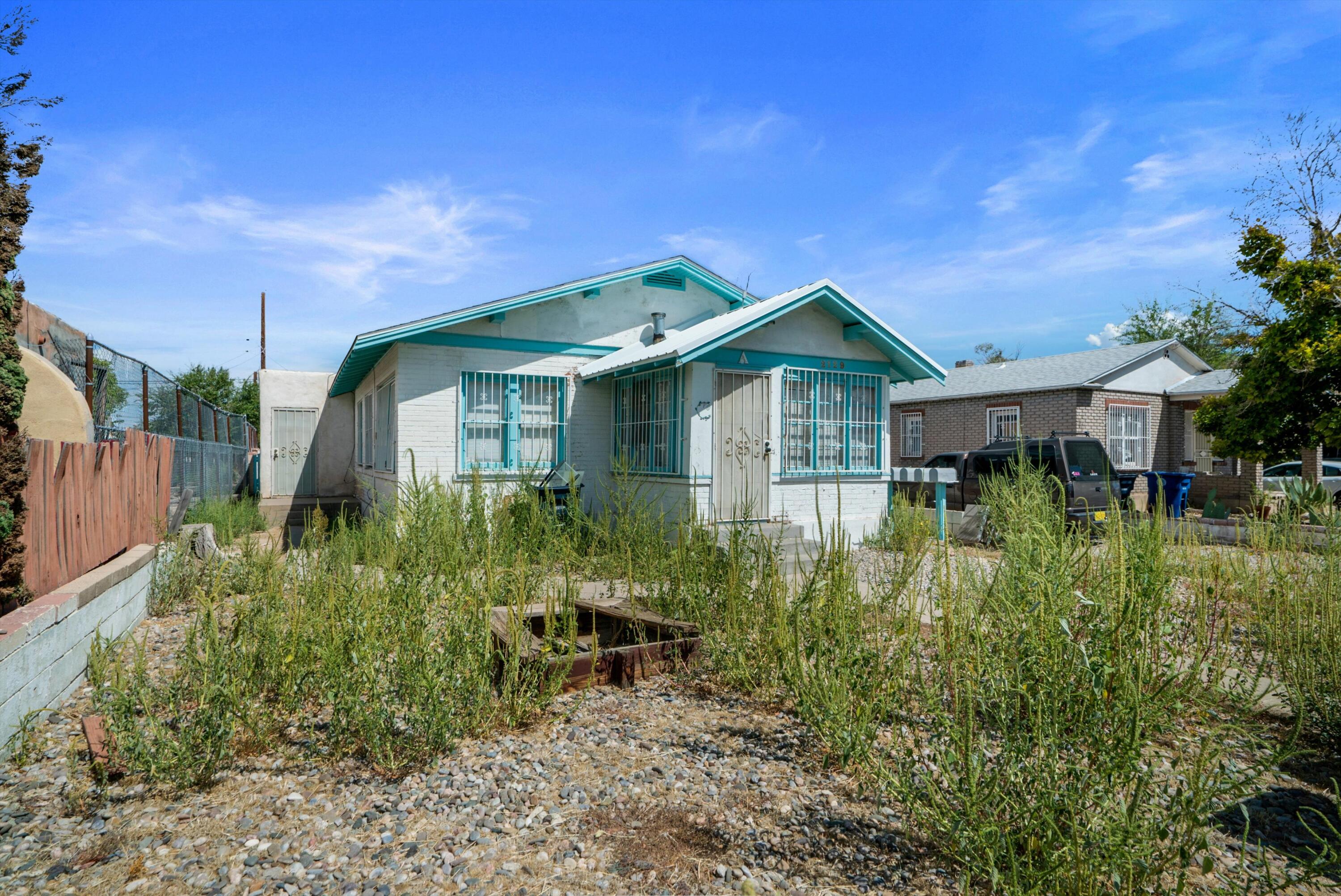405 Yale Boulevard SE