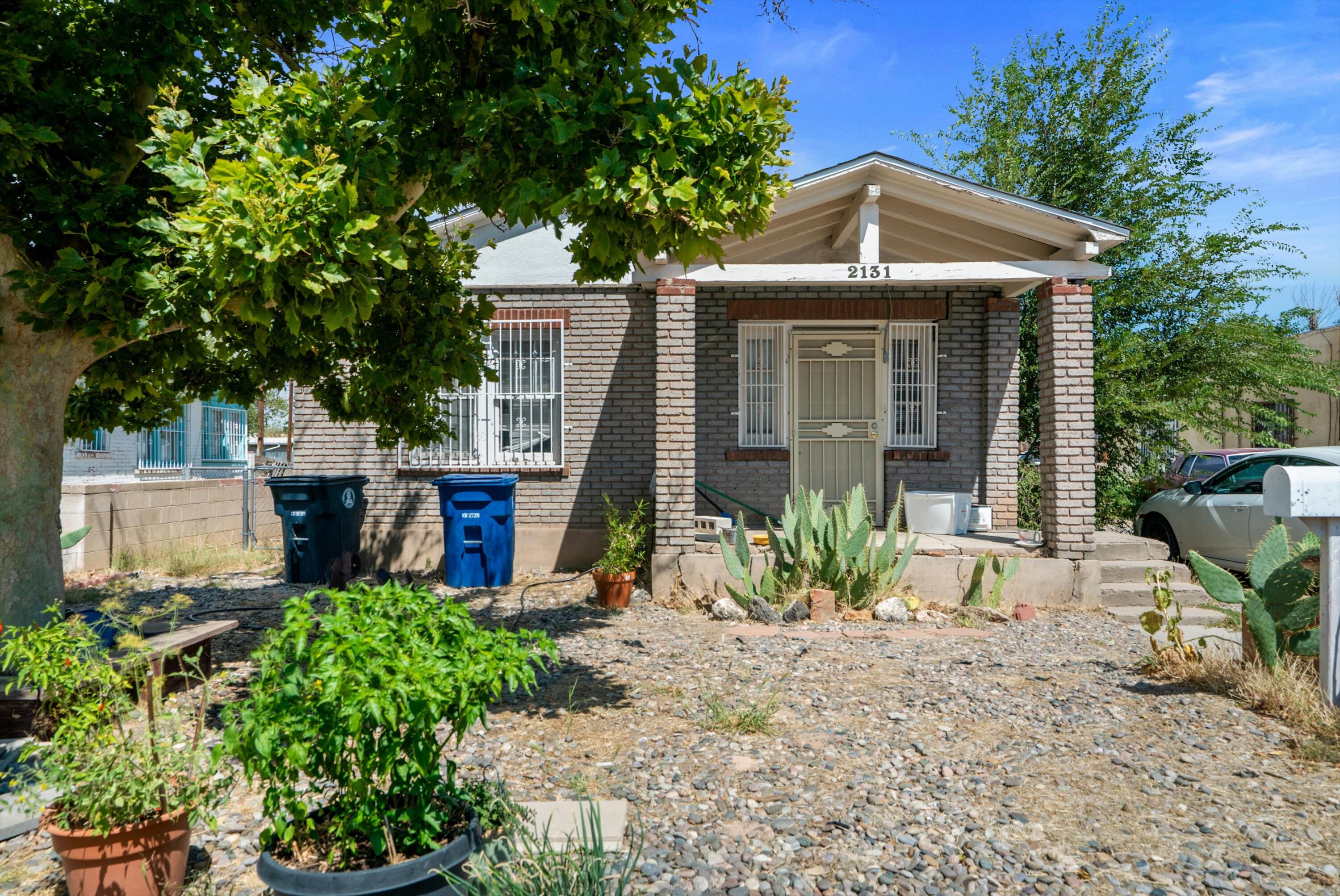 405 Yale Boulevard SE