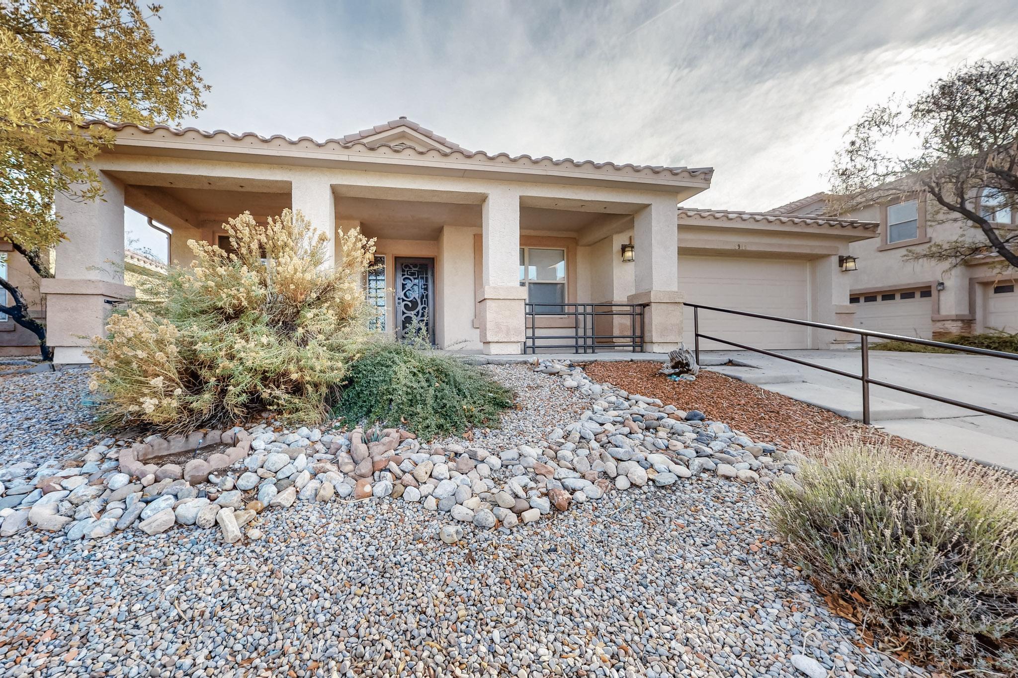 5940 LAS CADENAS Road NW