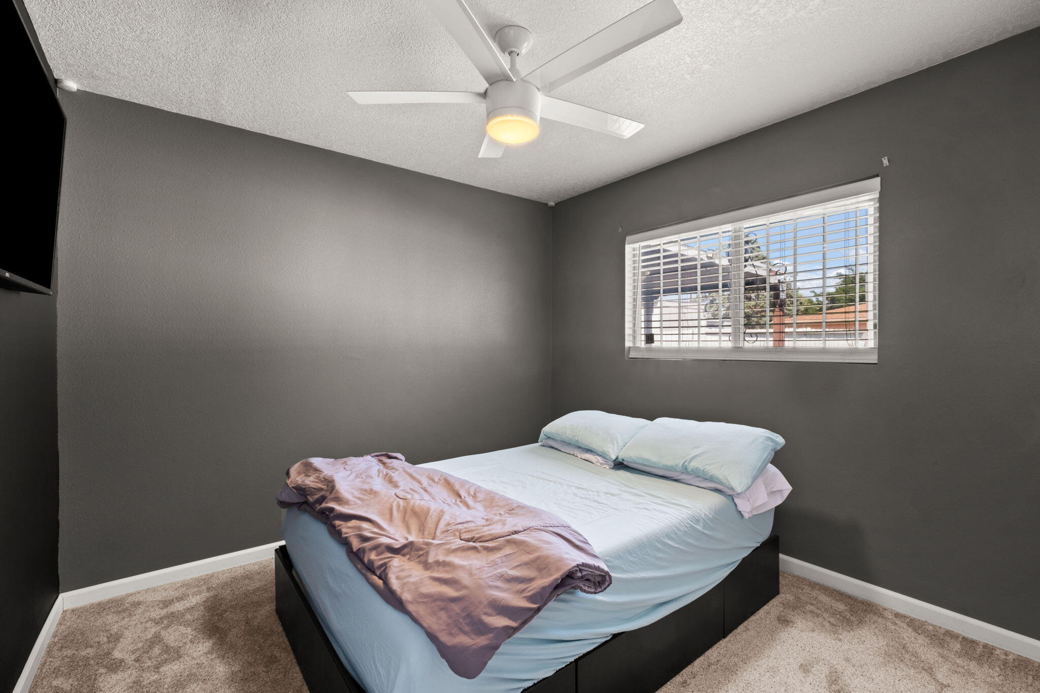 538 ESTANCIA Drive NW