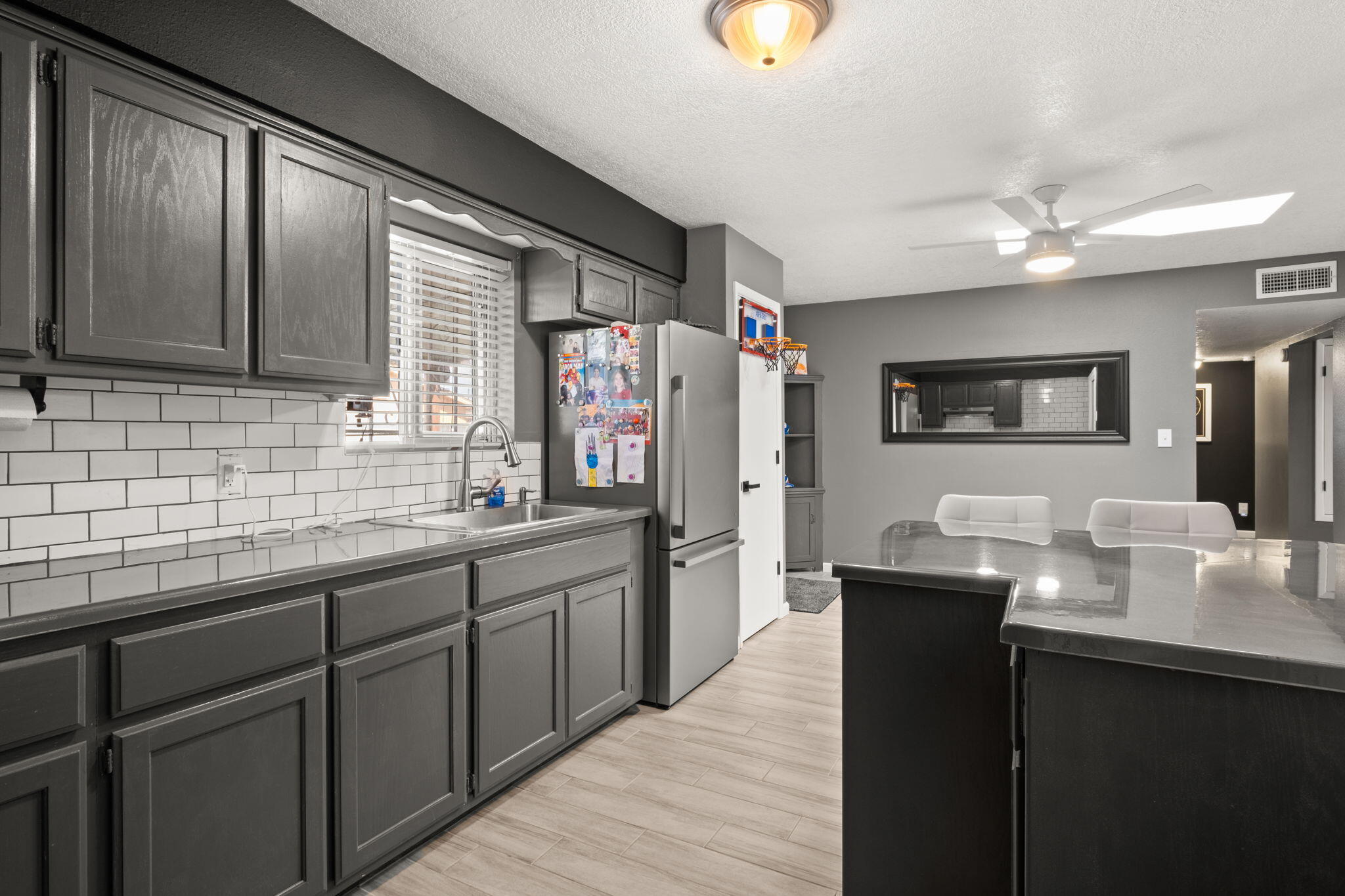 538 ESTANCIA Drive NW