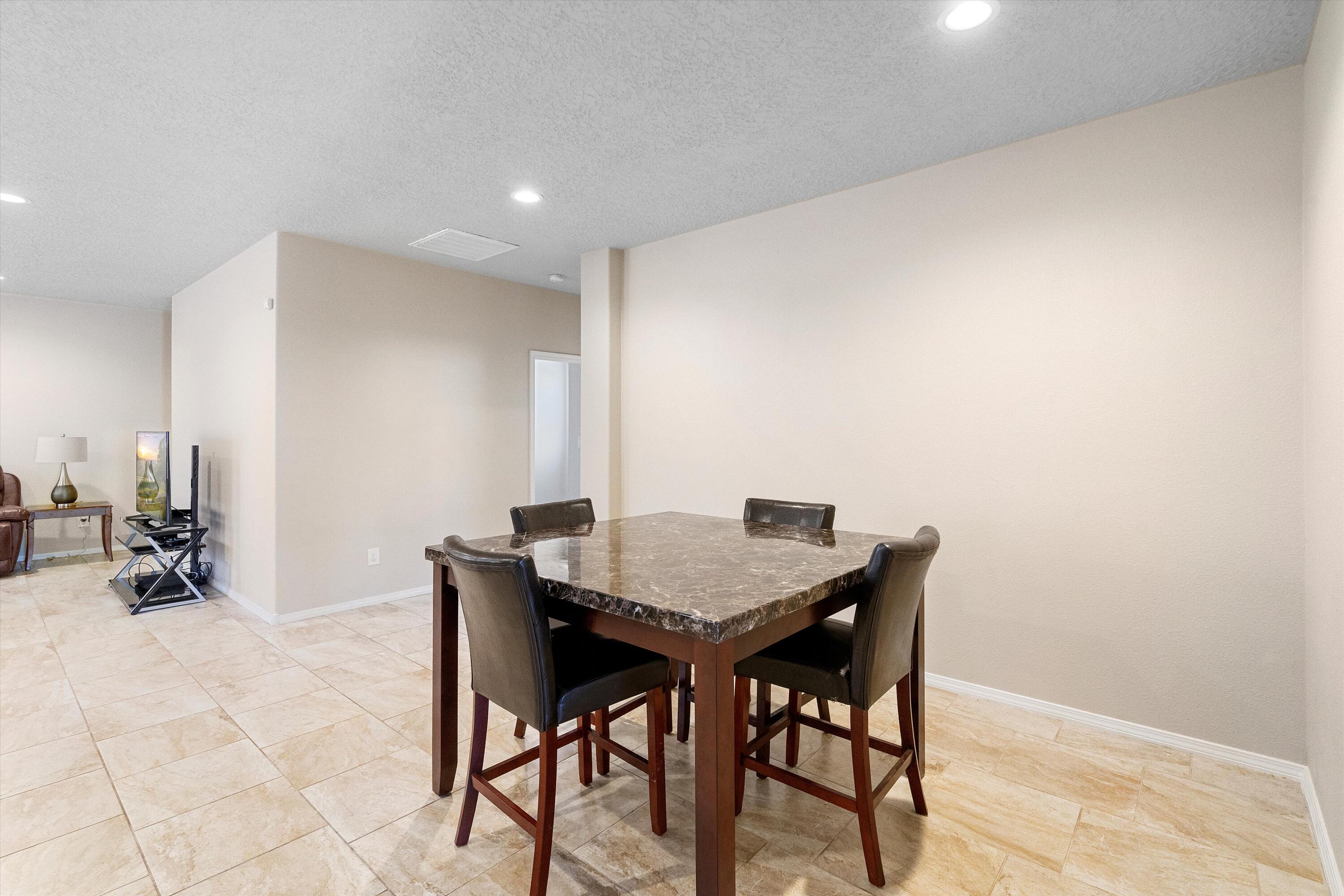 2036 Canyon Wren Court SE