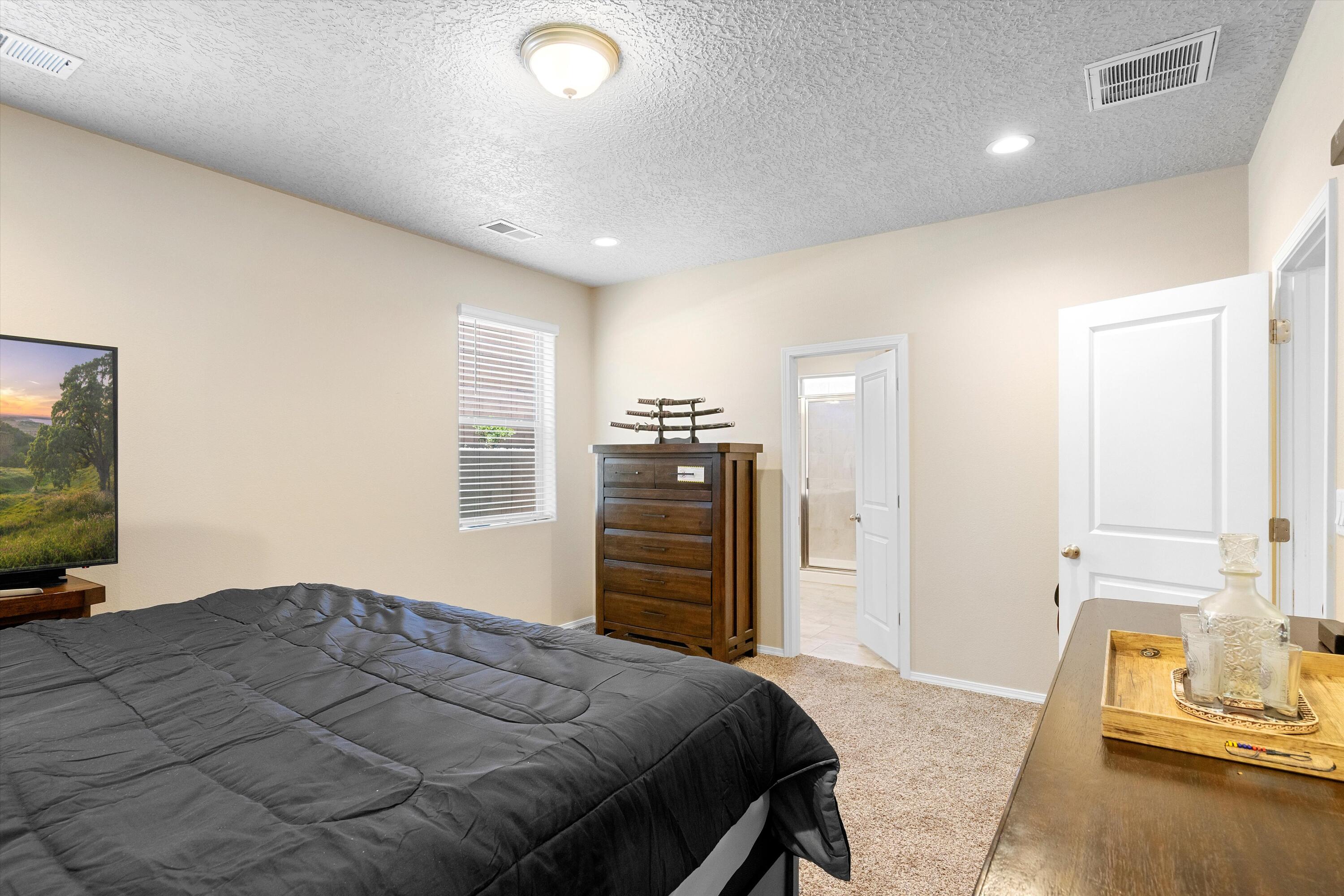 2036 Canyon Wren Court SE