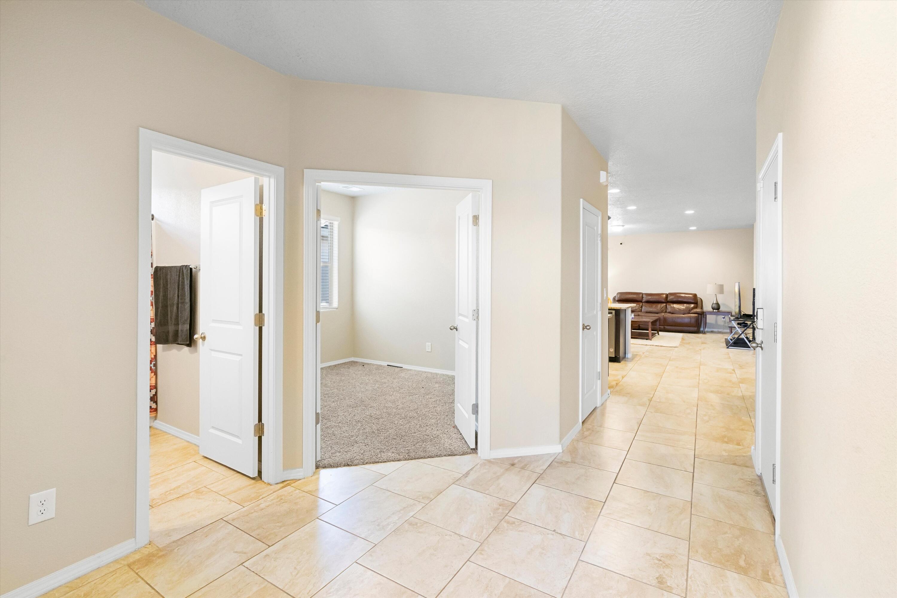 2036 Canyon Wren Court SE