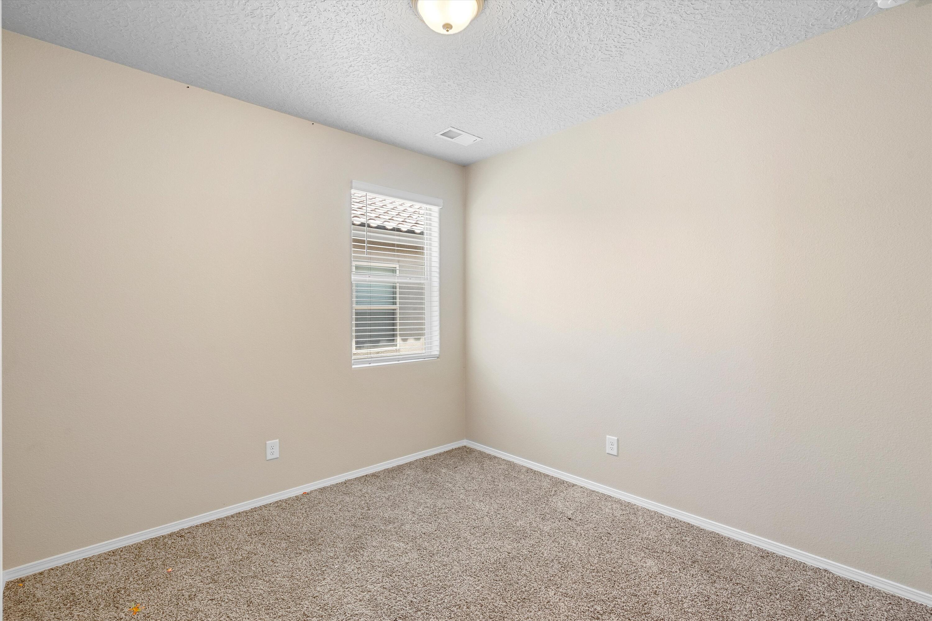 2036 Canyon Wren Court SE