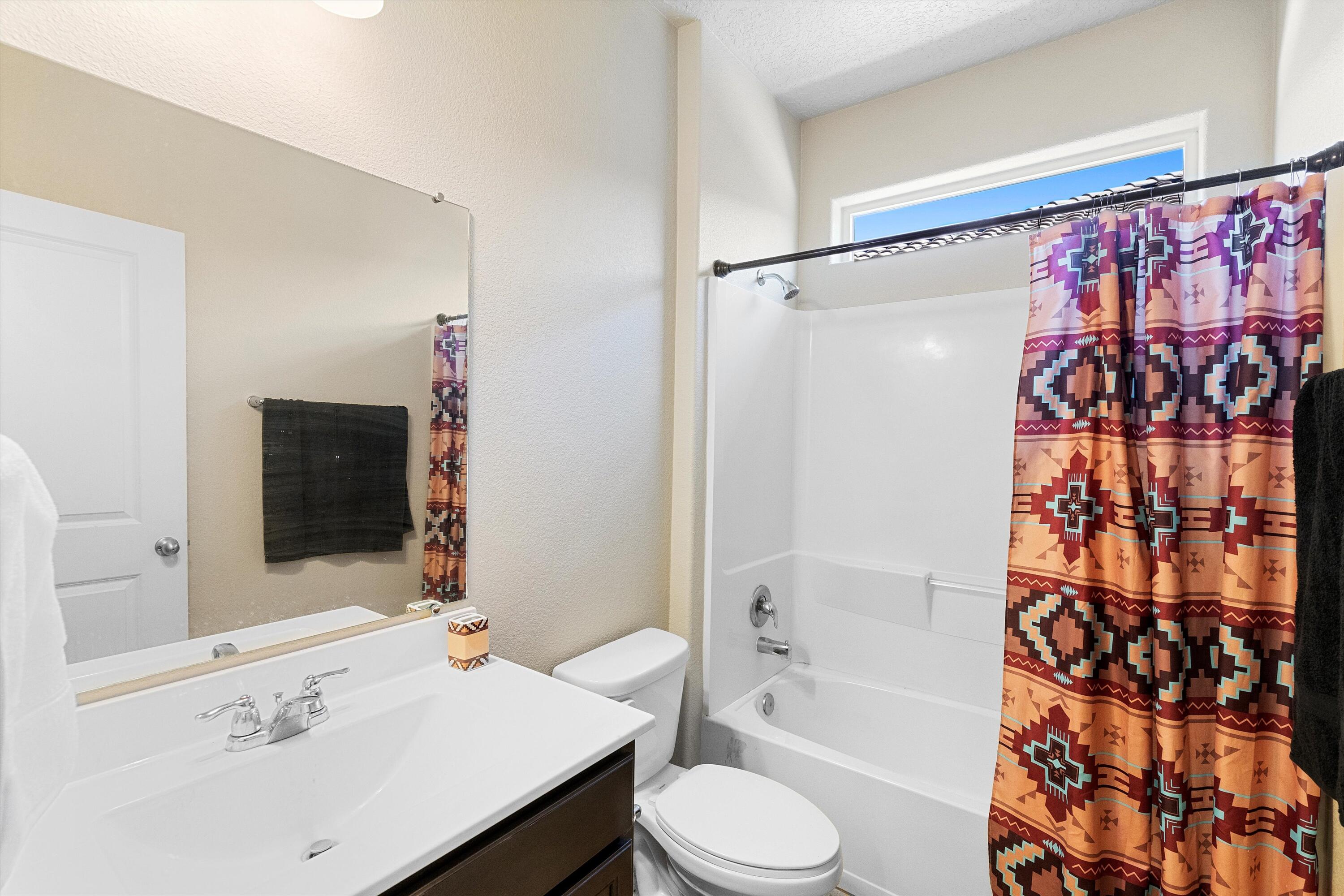 2036 Canyon Wren Court SE