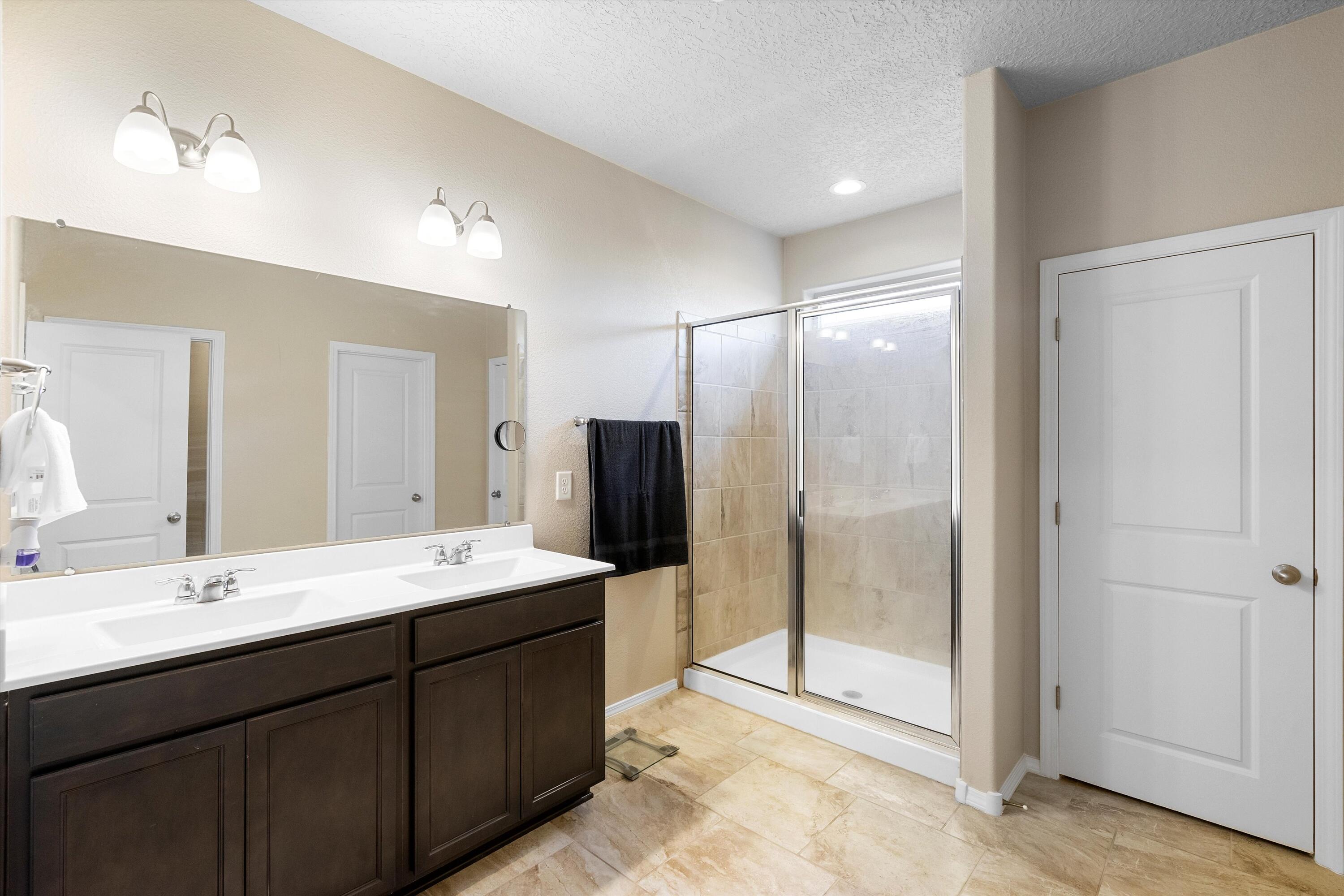 2036 Canyon Wren Court SE