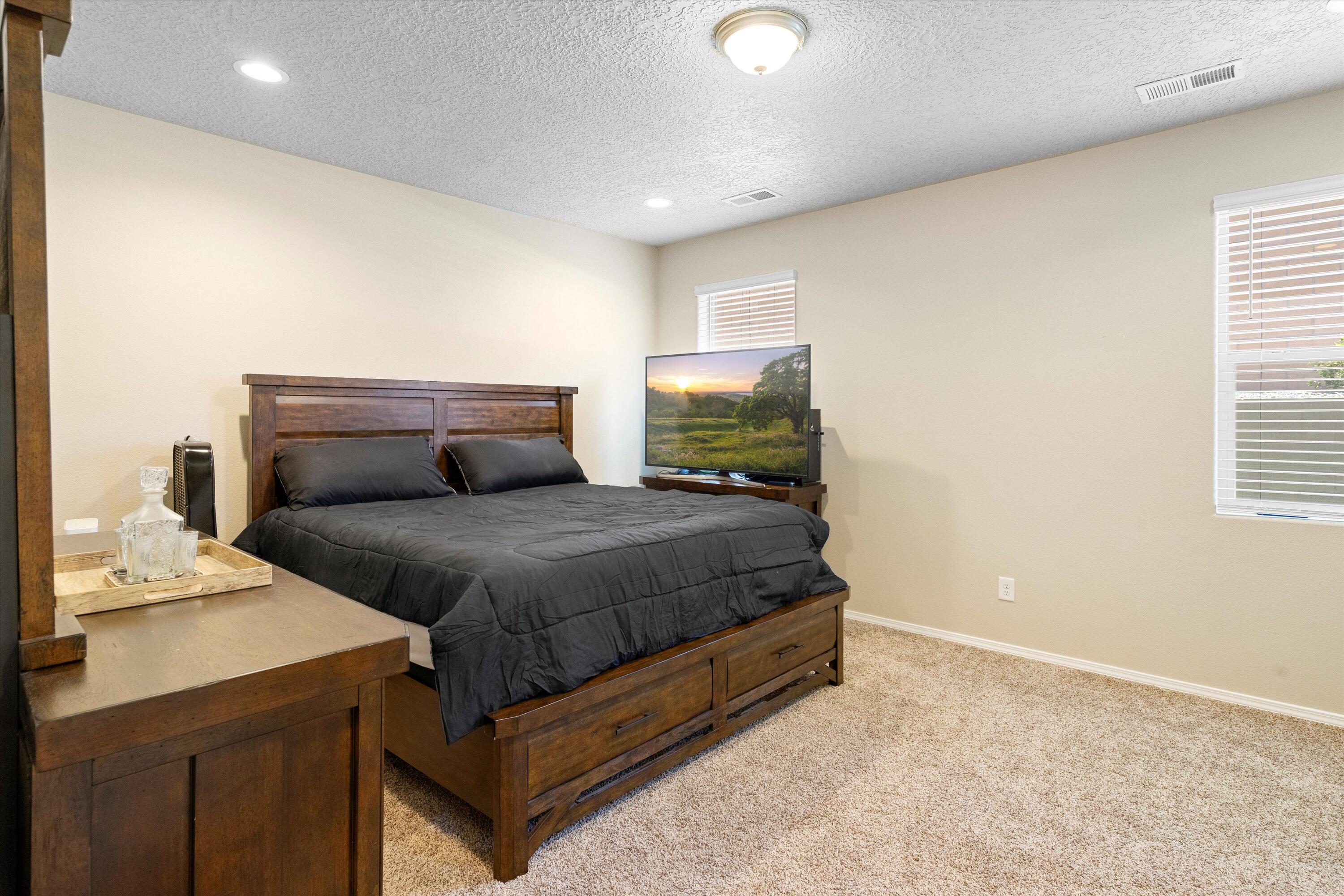 2036 Canyon Wren Court SE