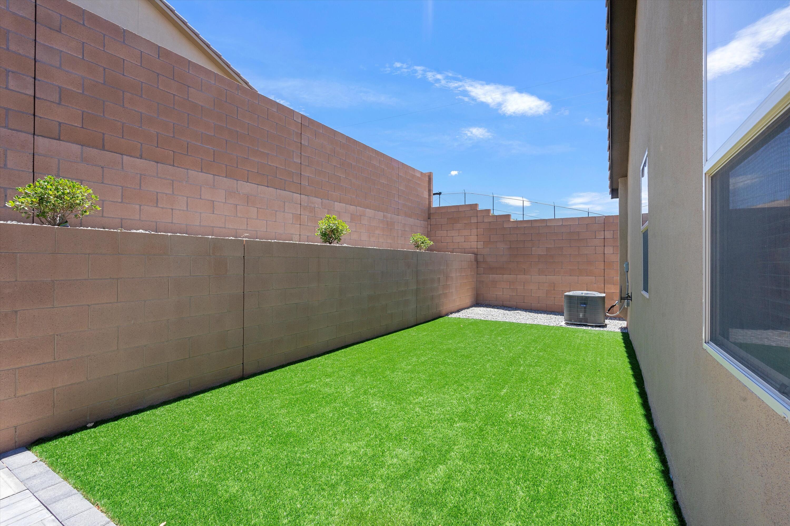 2036 Canyon Wren Court SE