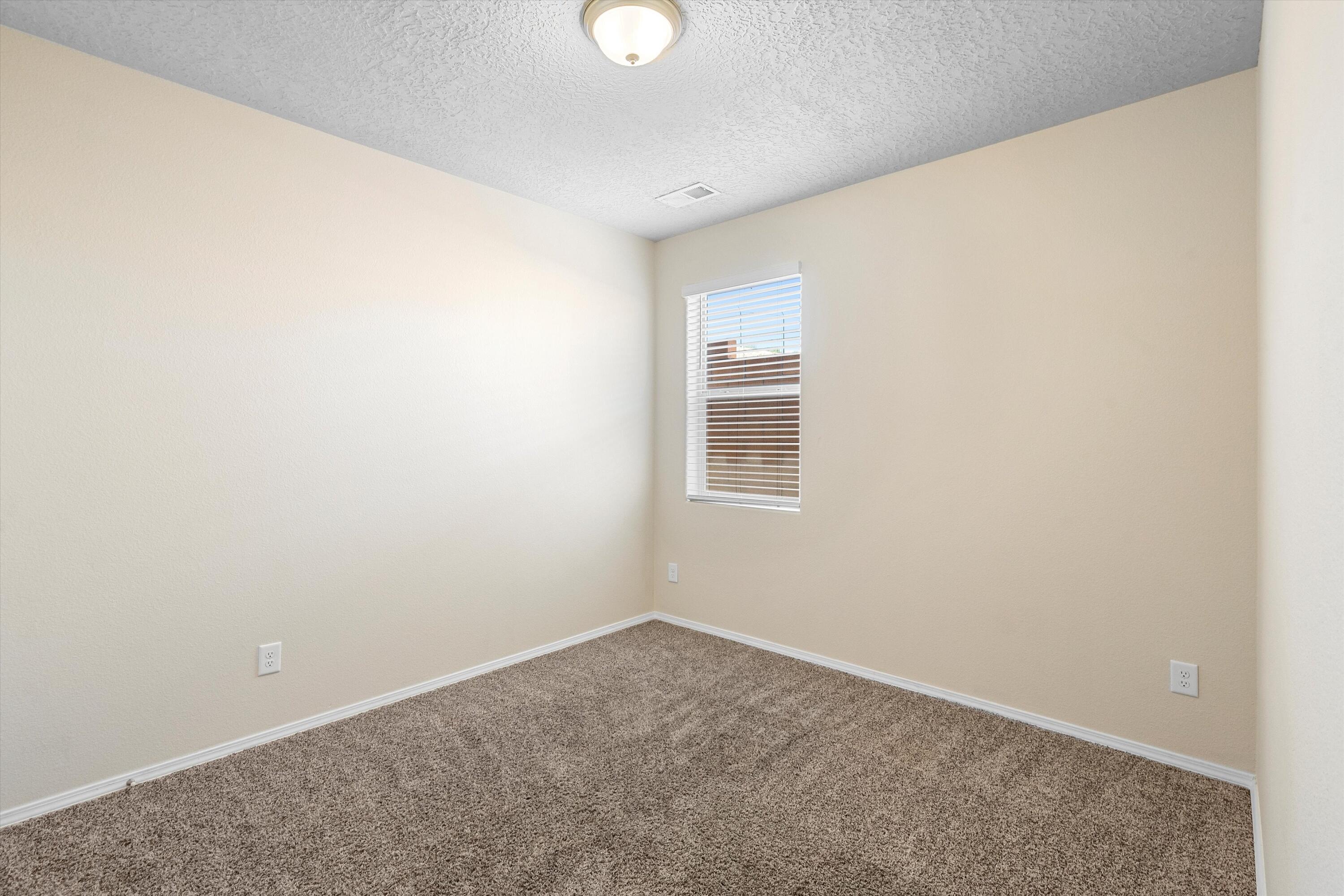 2036 Canyon Wren Court SE