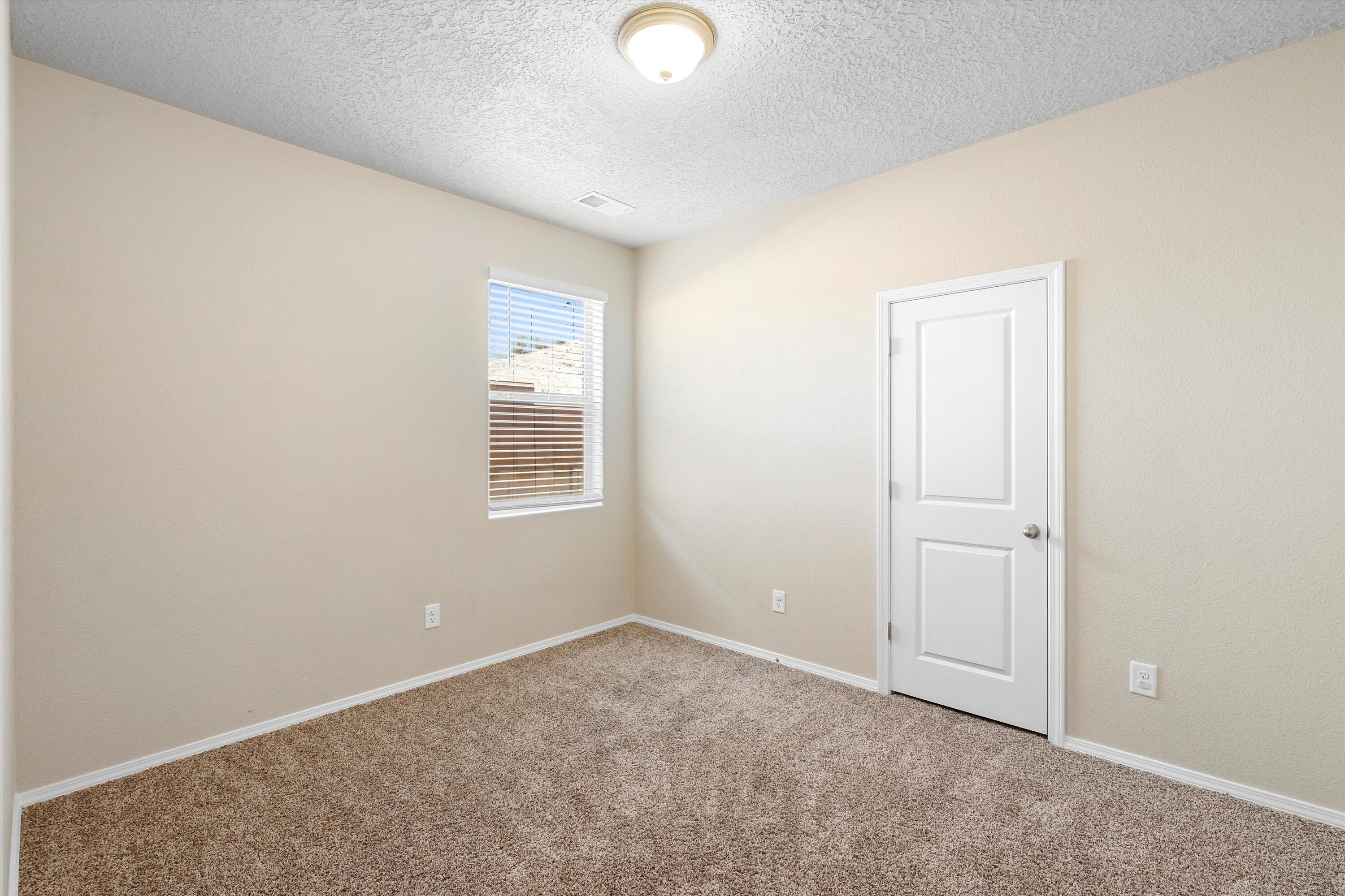 2036 Canyon Wren Court SE