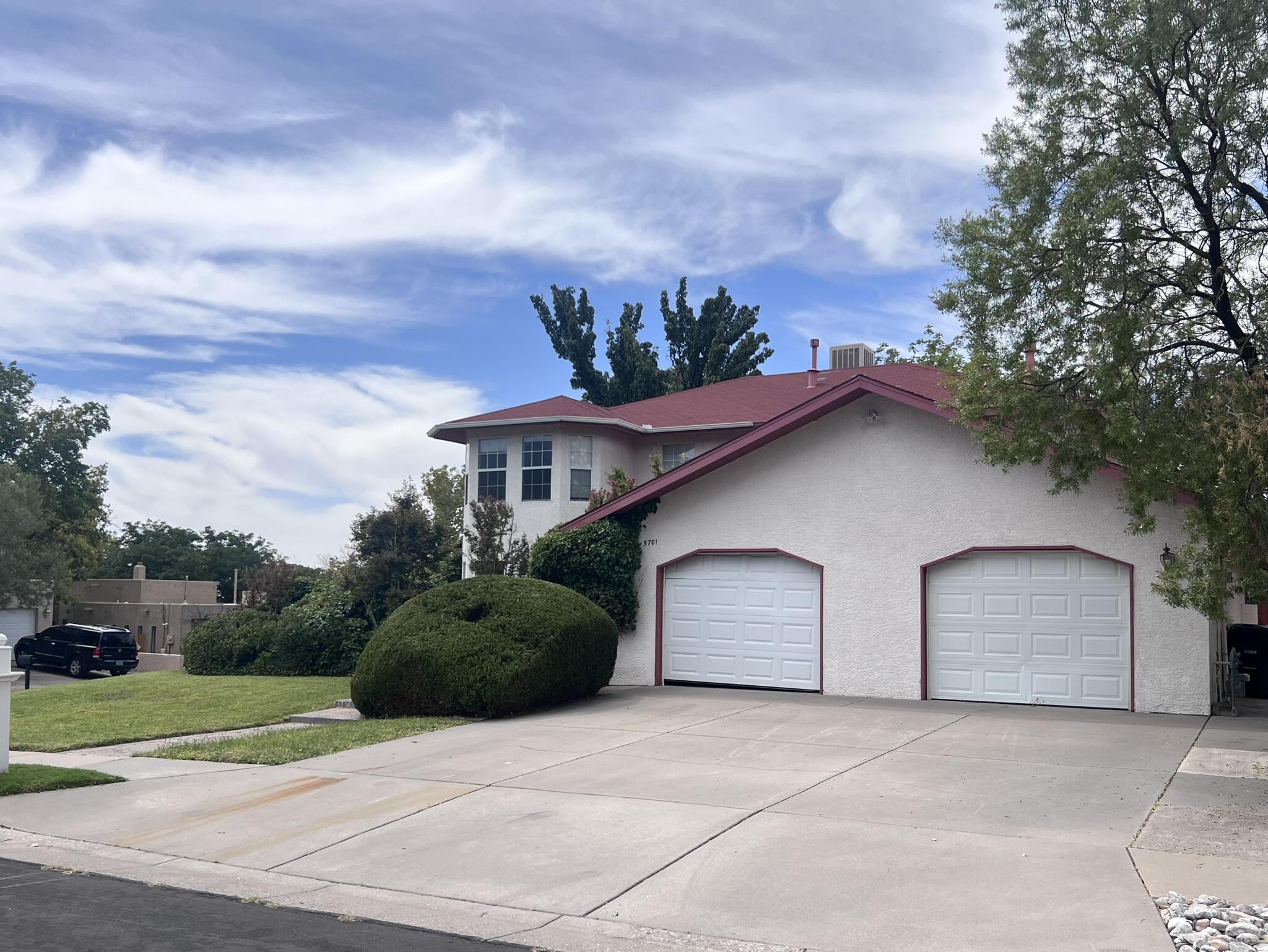 5701 Nugget Street NE