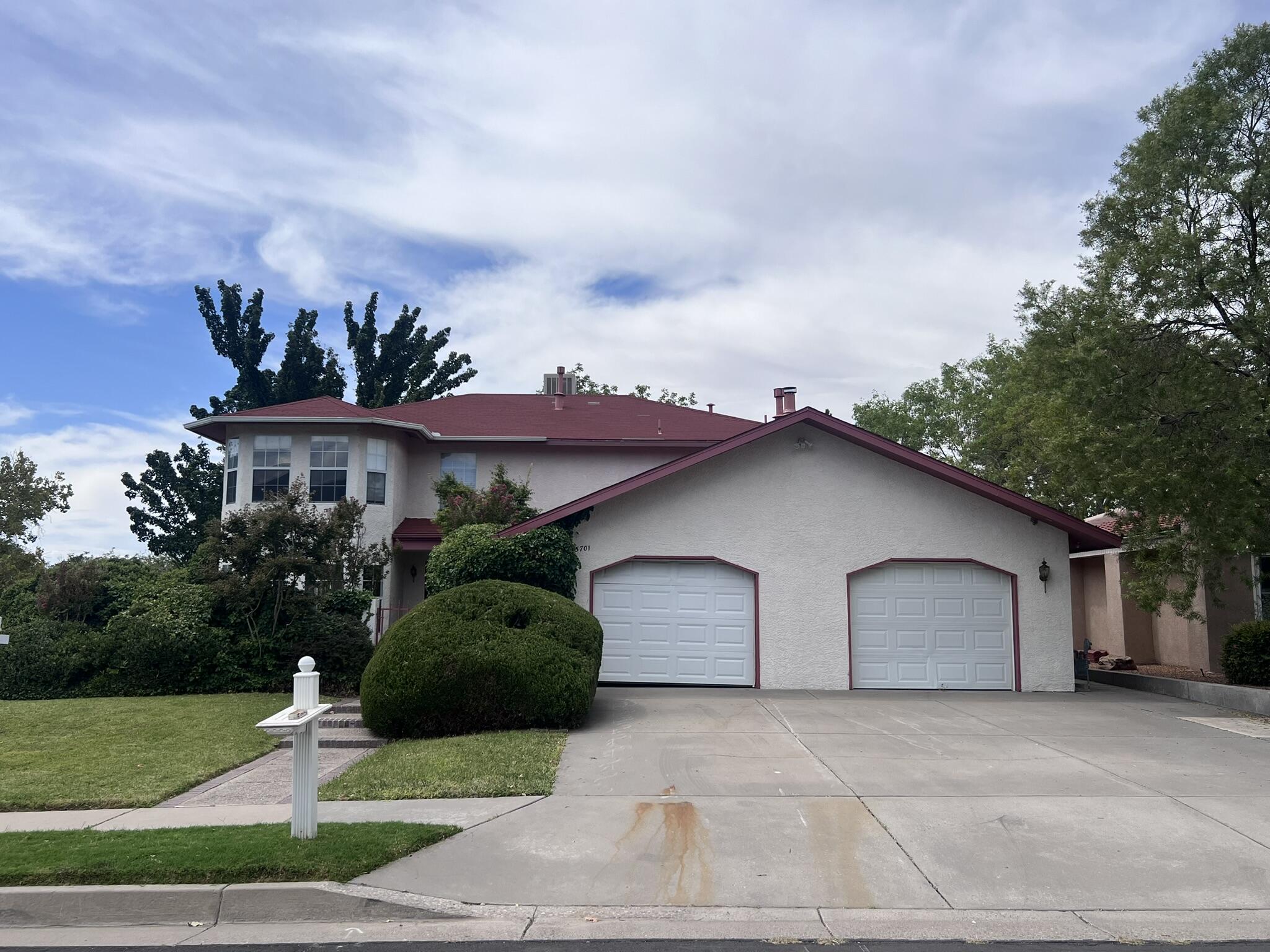 5701 Nugget Street NE