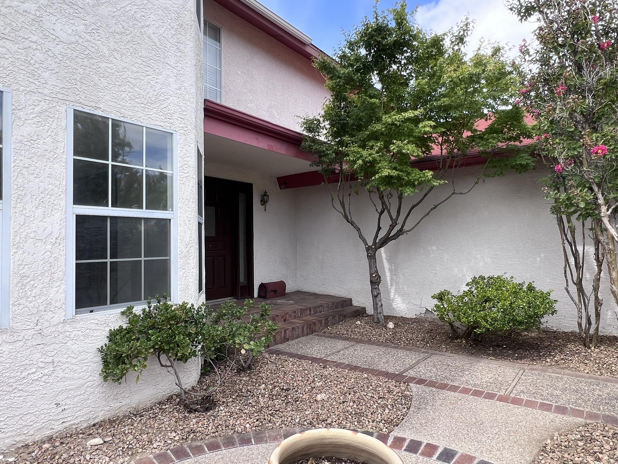 5701 Nugget Street NE