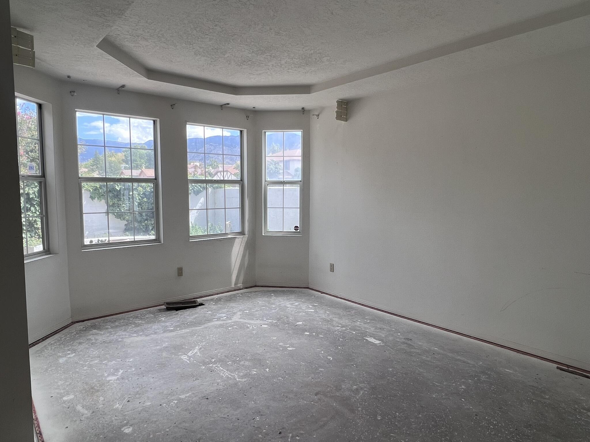 5701 Nugget Street NE