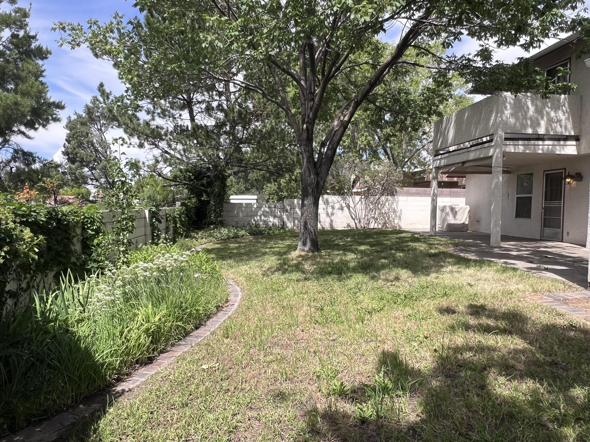 5701 Nugget Street NE