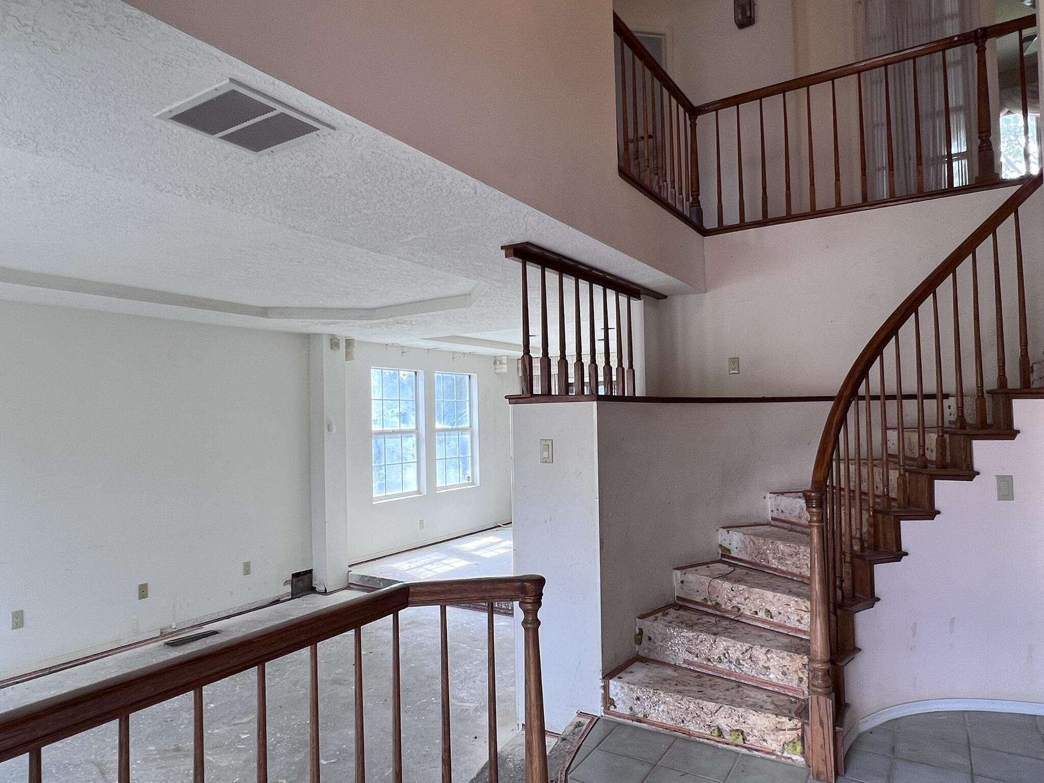 5701 Nugget Street NE