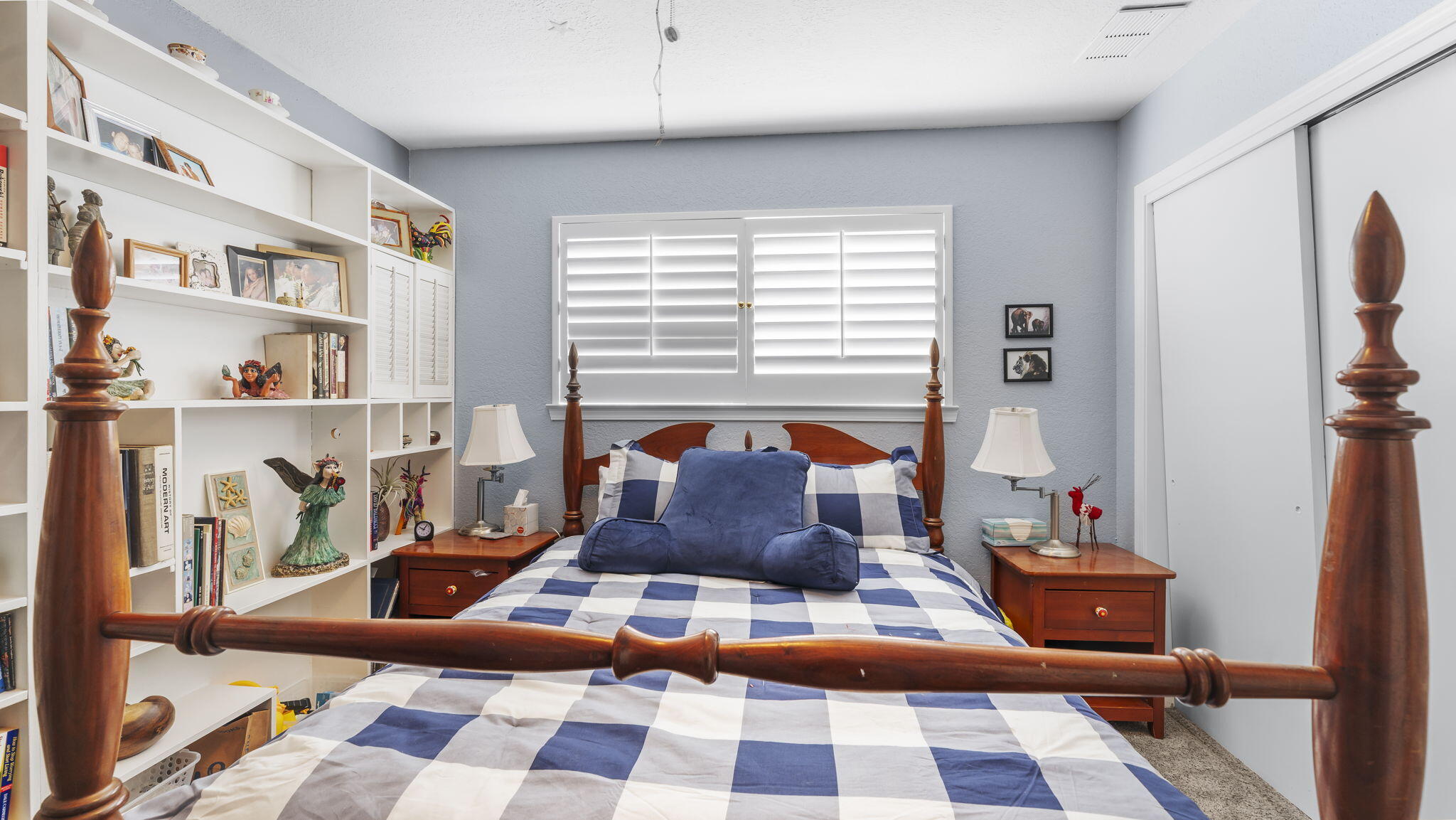 5108 LA FIESTA Drive NE