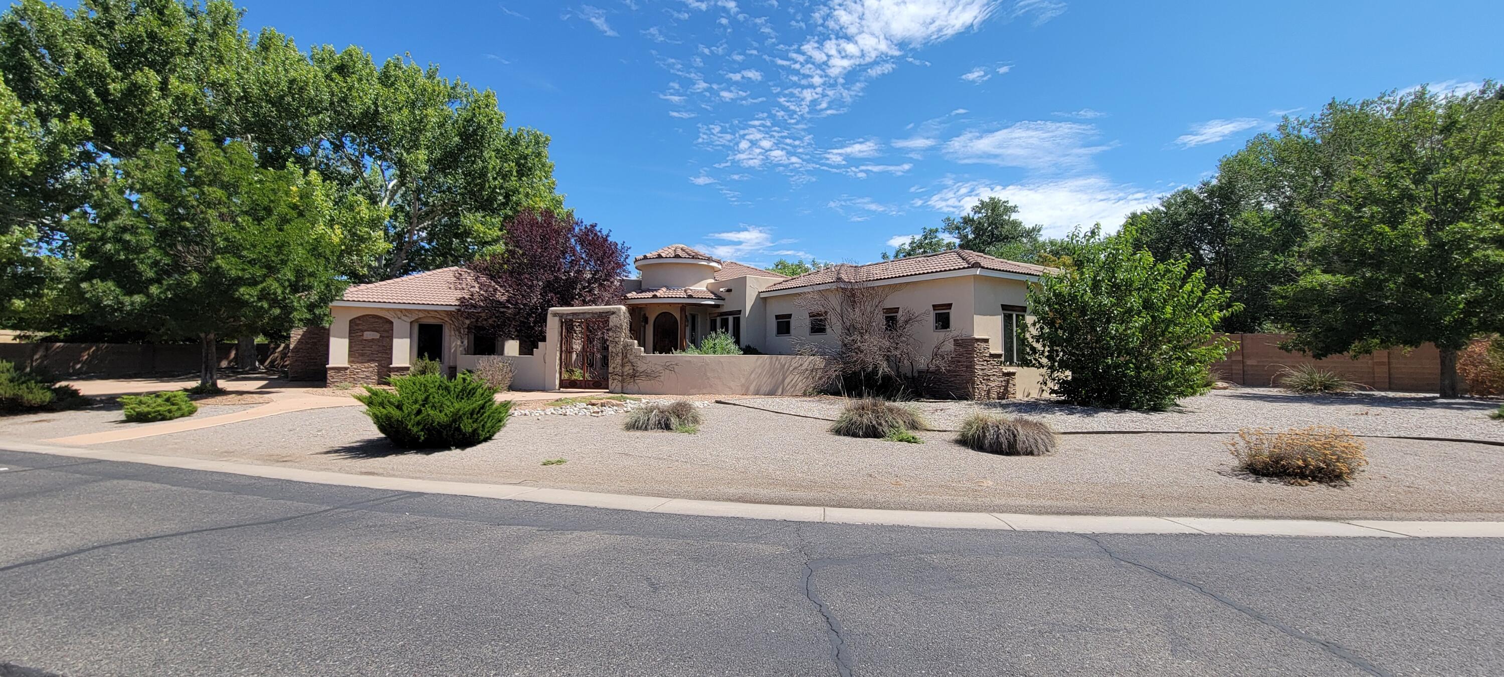 3301 CALLE FACIO NW