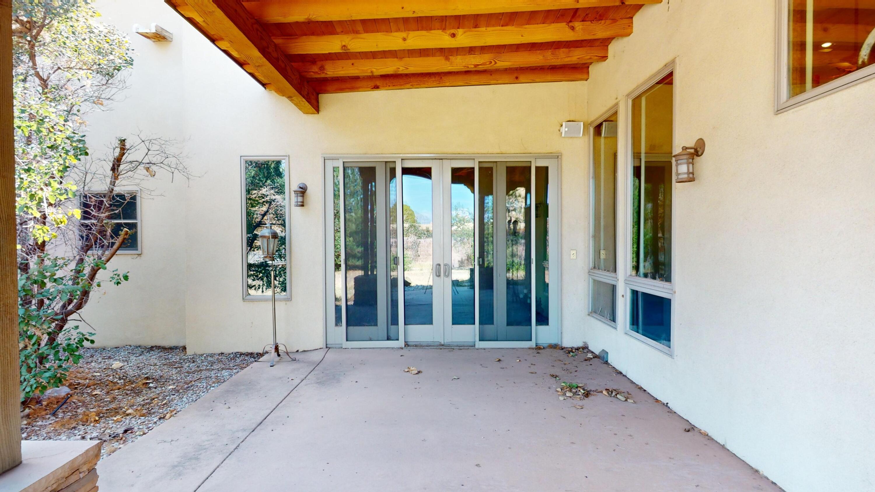3301 CALLE FACIO NW