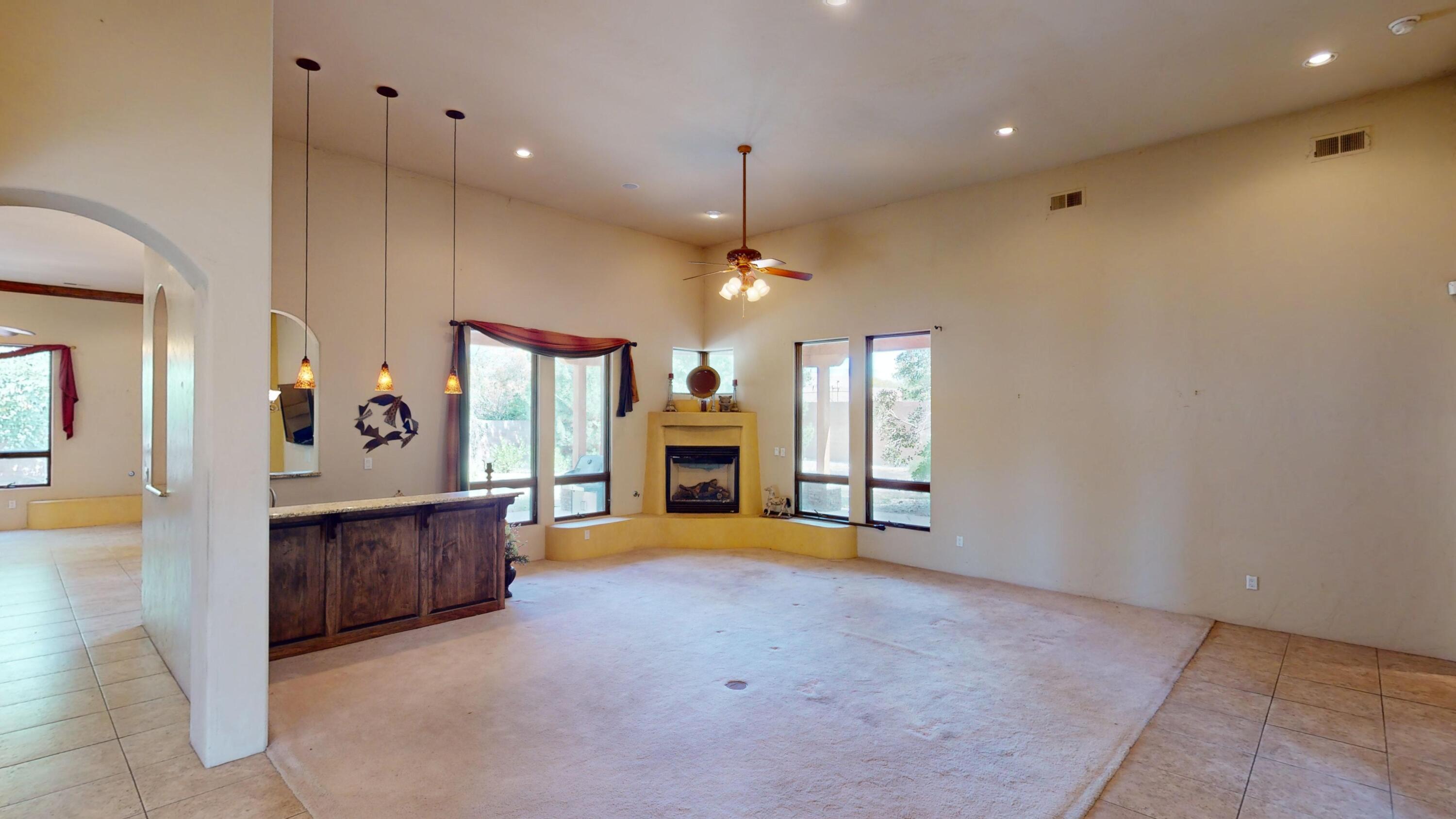 3301 CALLE FACIO NW