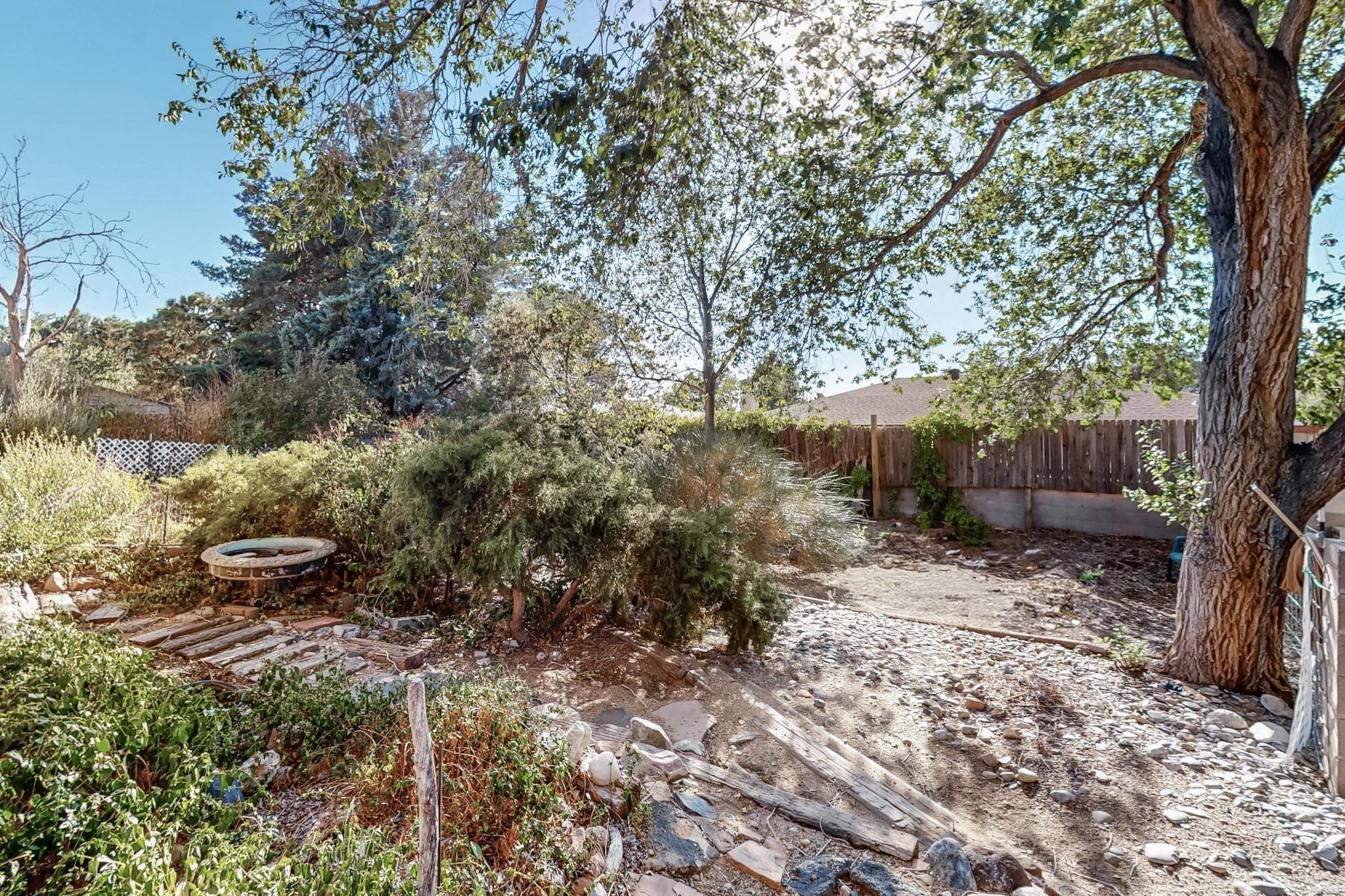 1917 SHIRLANE Place NE