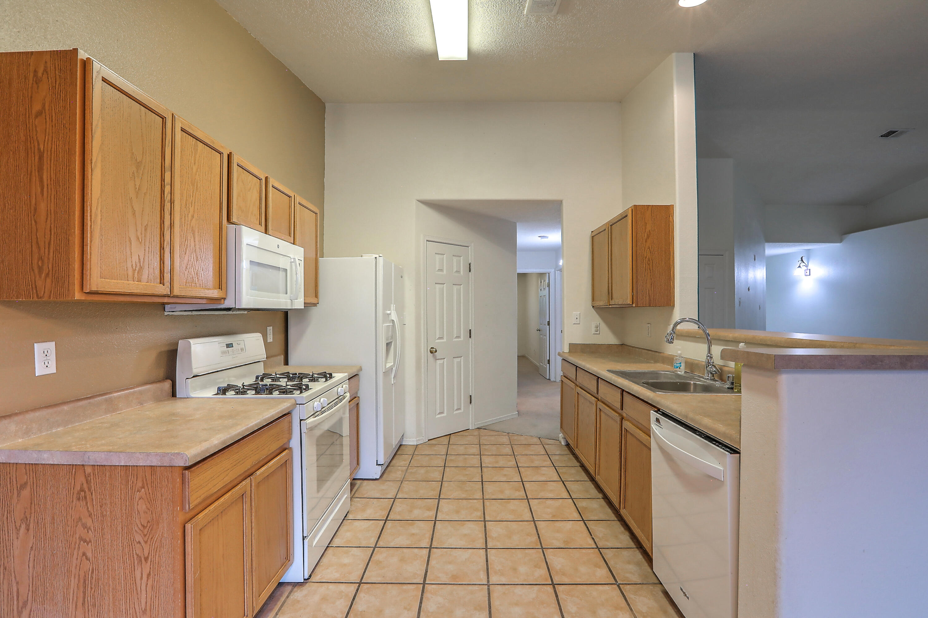 5011 KOKOPELLI Drive NE