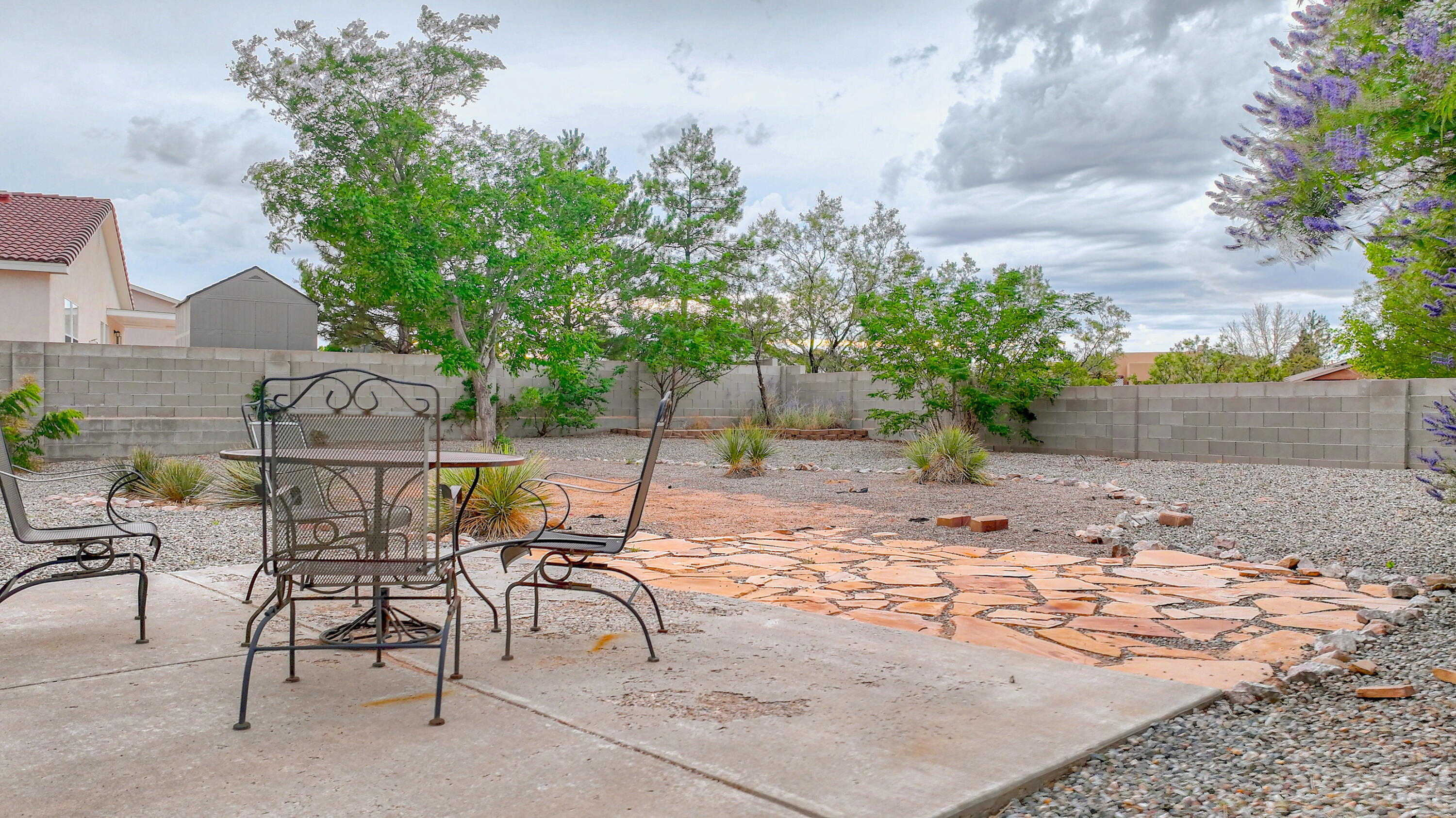 5011 KOKOPELLI Drive NE