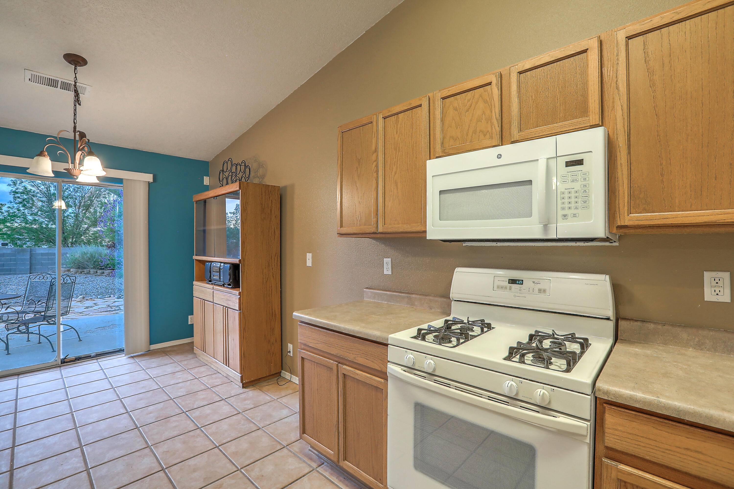 5011 KOKOPELLI Drive NE