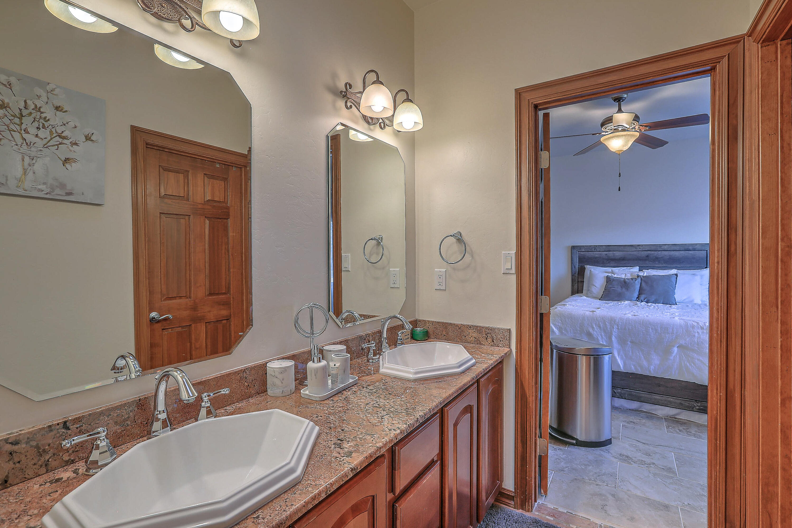 7923 VICTORIA Drive NW