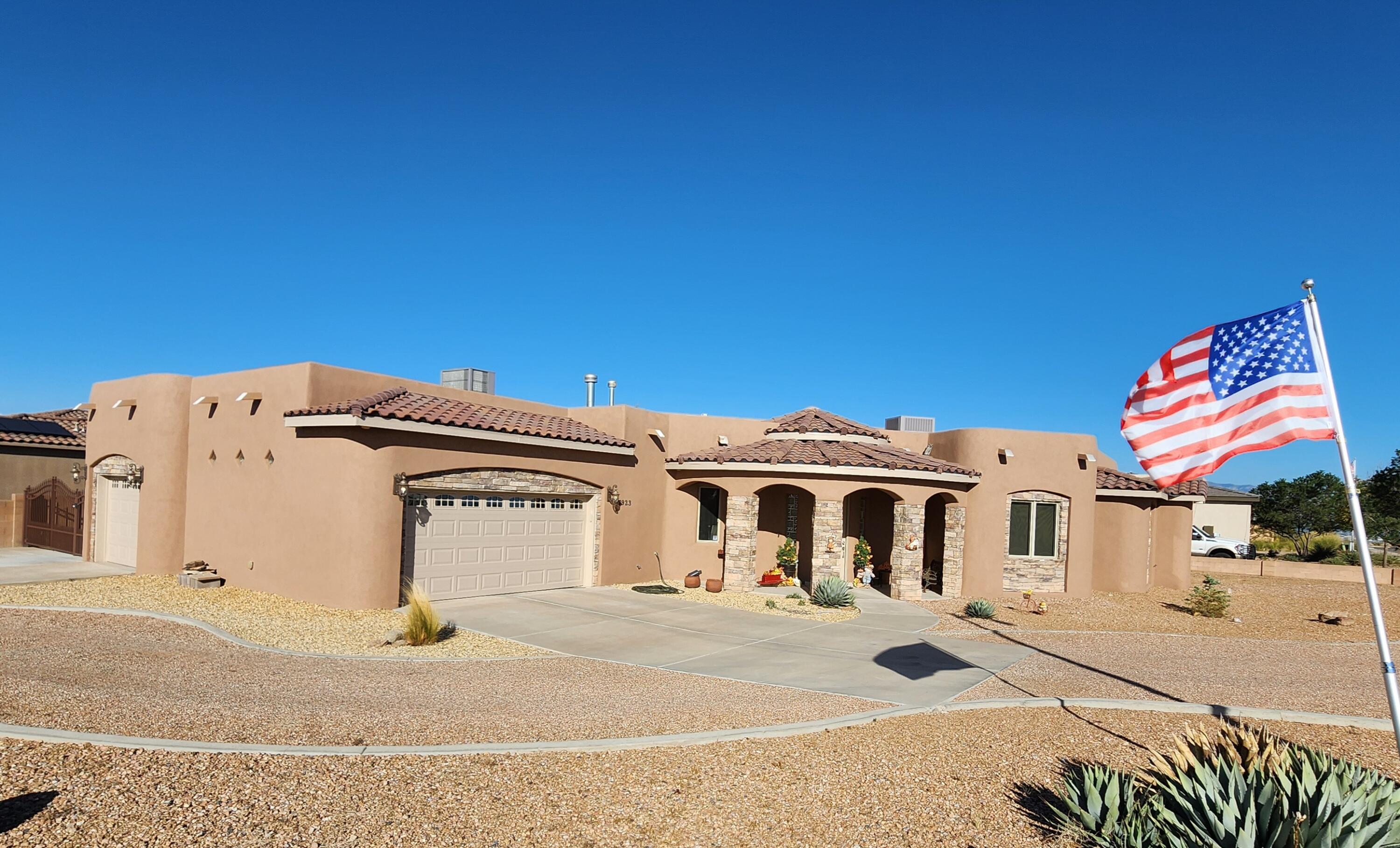 7923 VICTORIA Drive NW