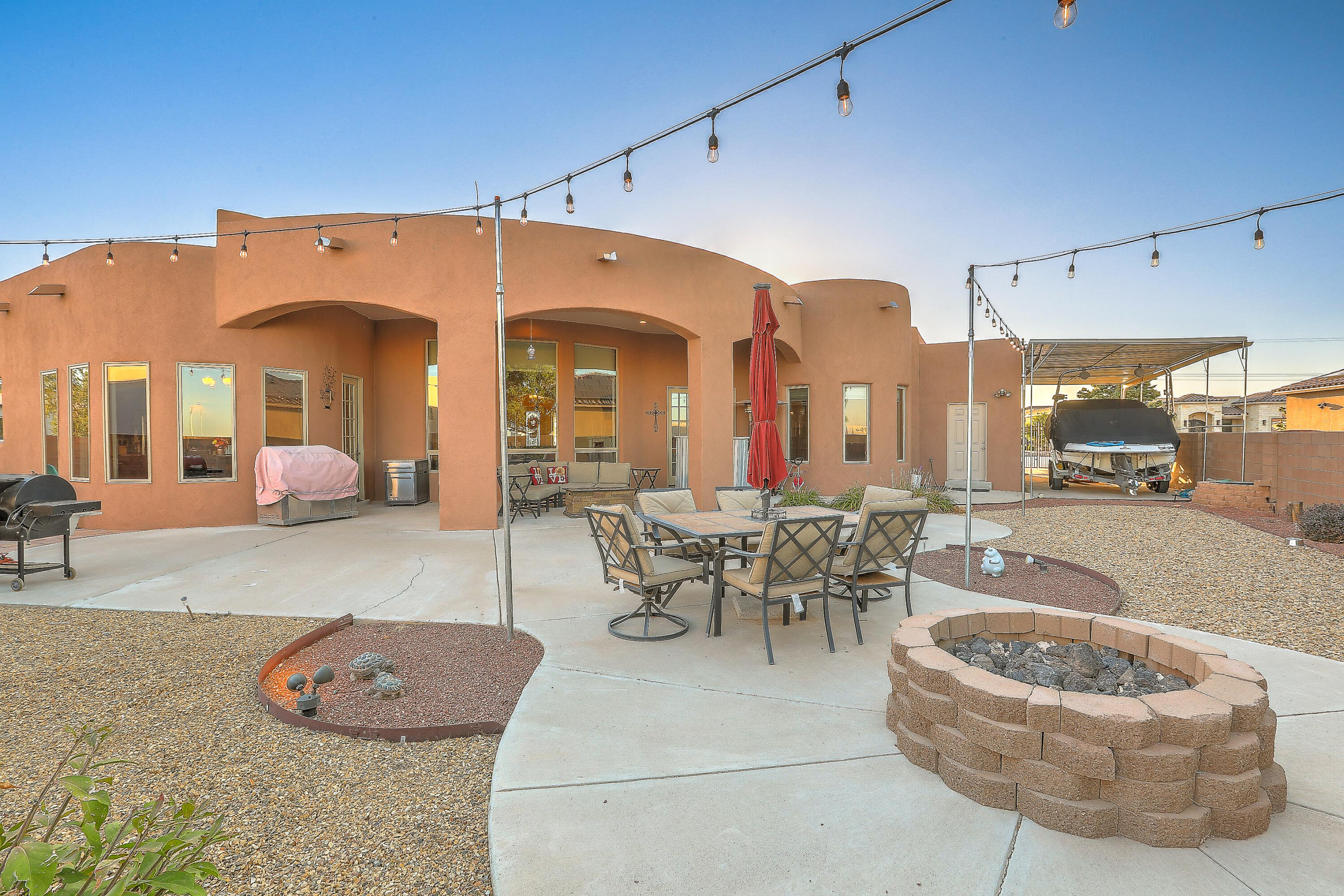 7923 VICTORIA Drive NW