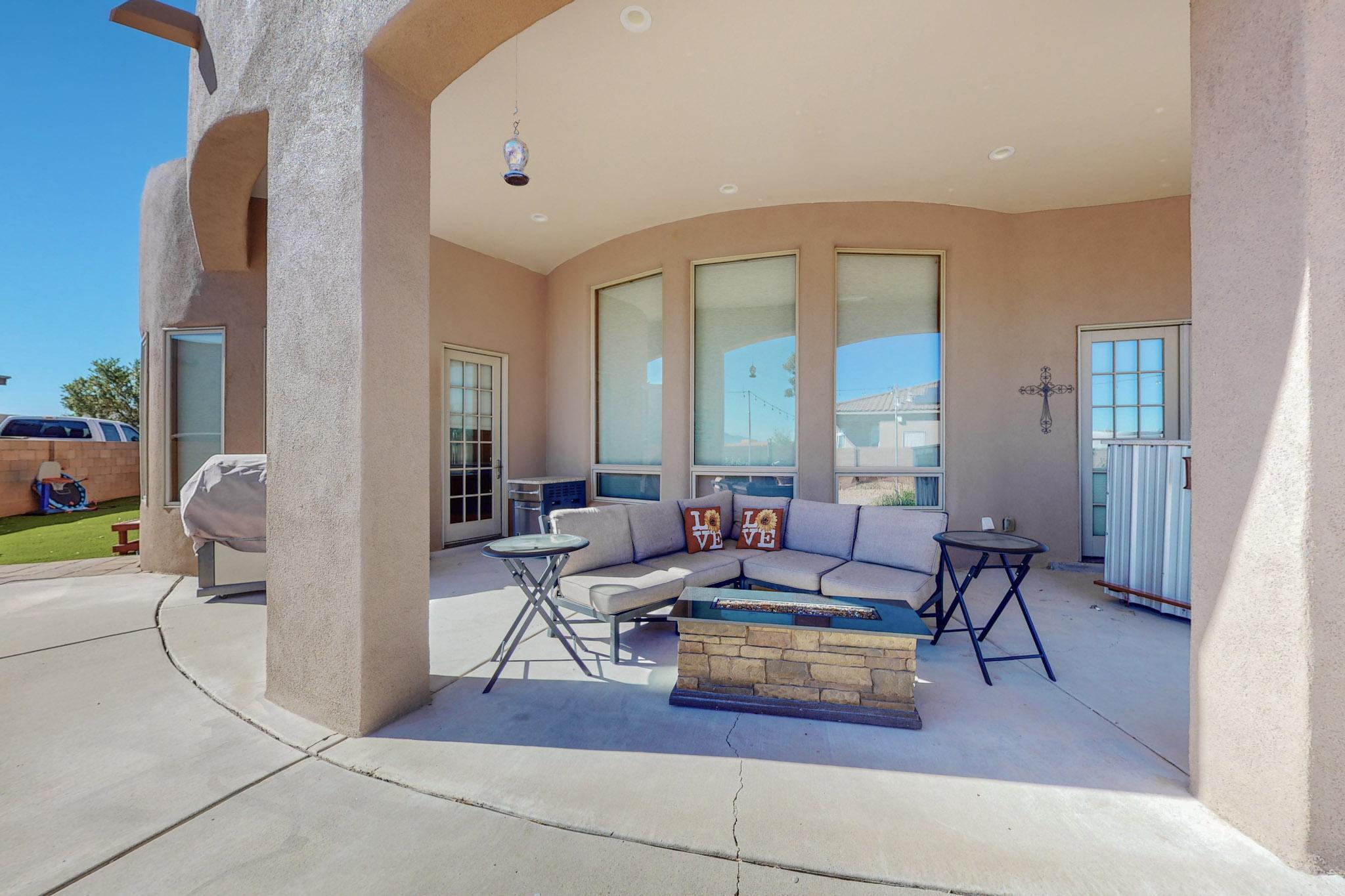 7923 VICTORIA Drive NW