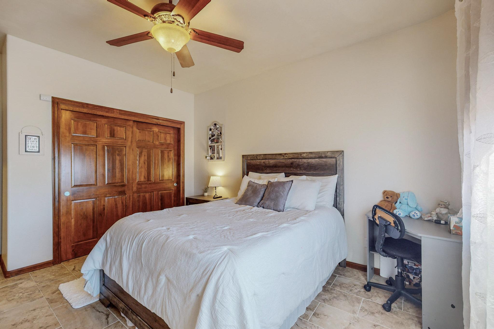 7923 VICTORIA Drive NW