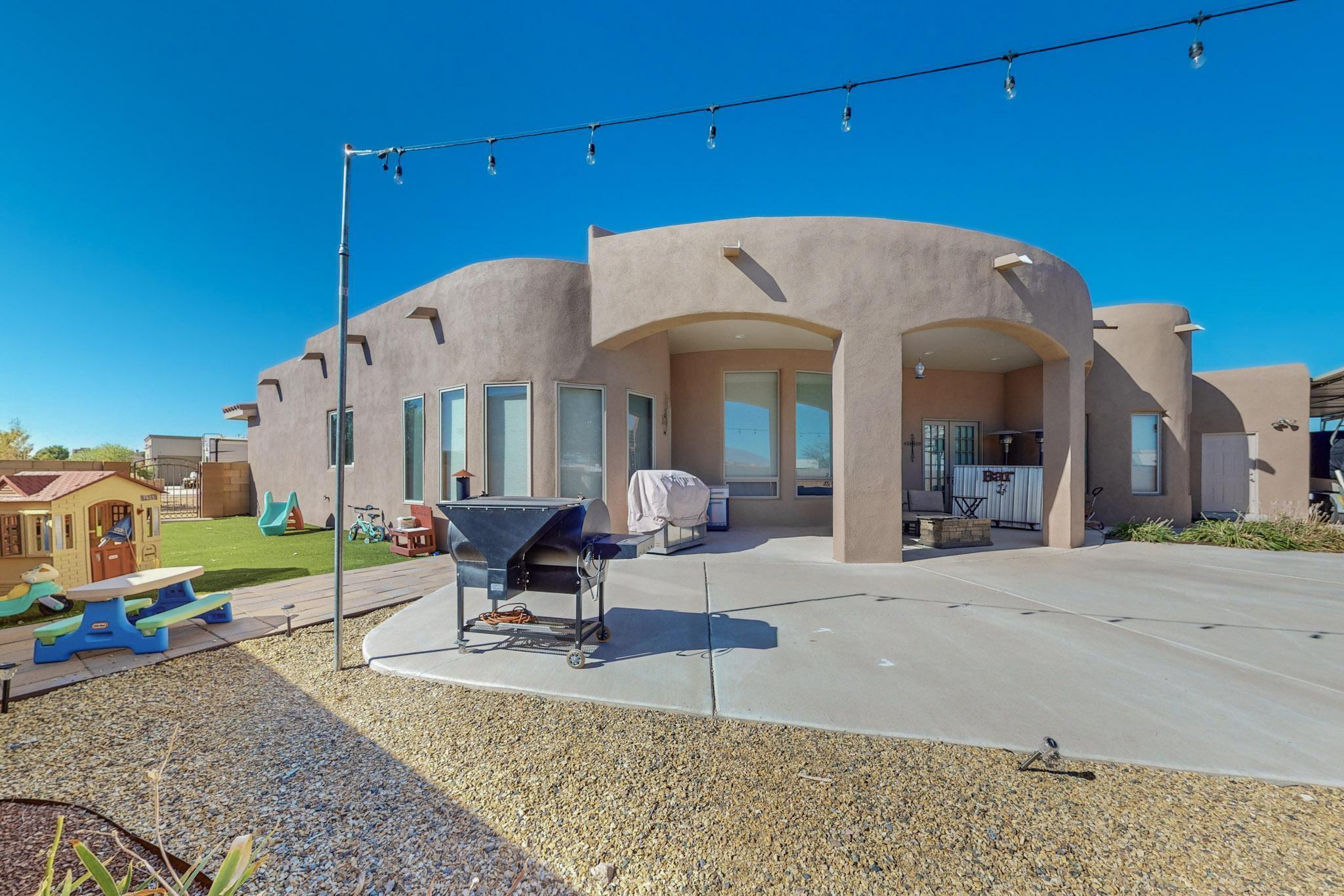 7923 VICTORIA Drive NW