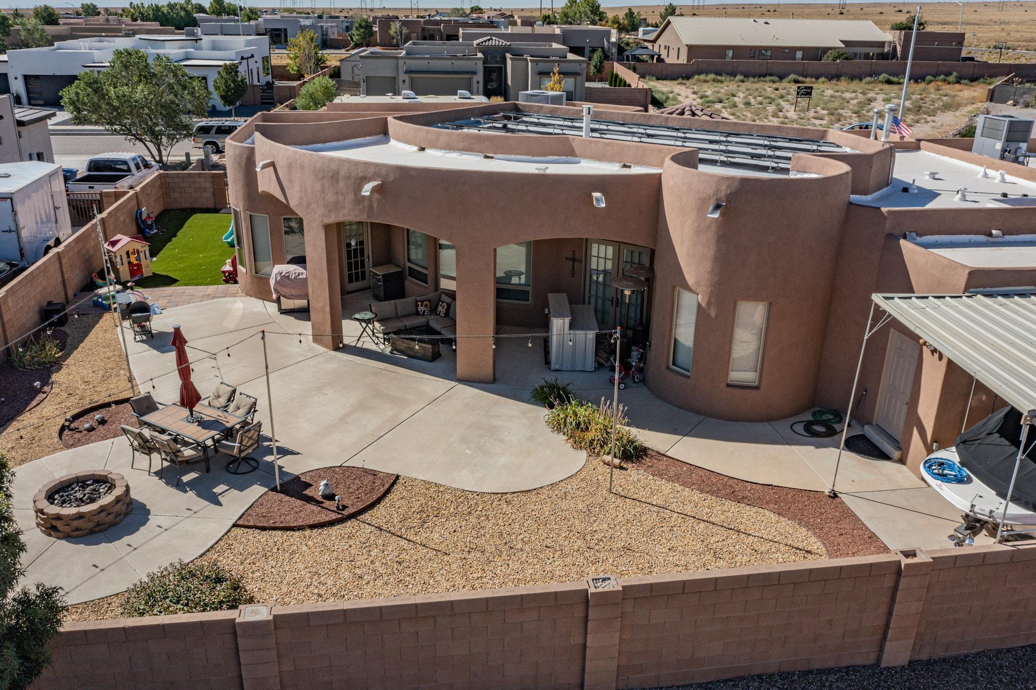 7923 VICTORIA Drive NW