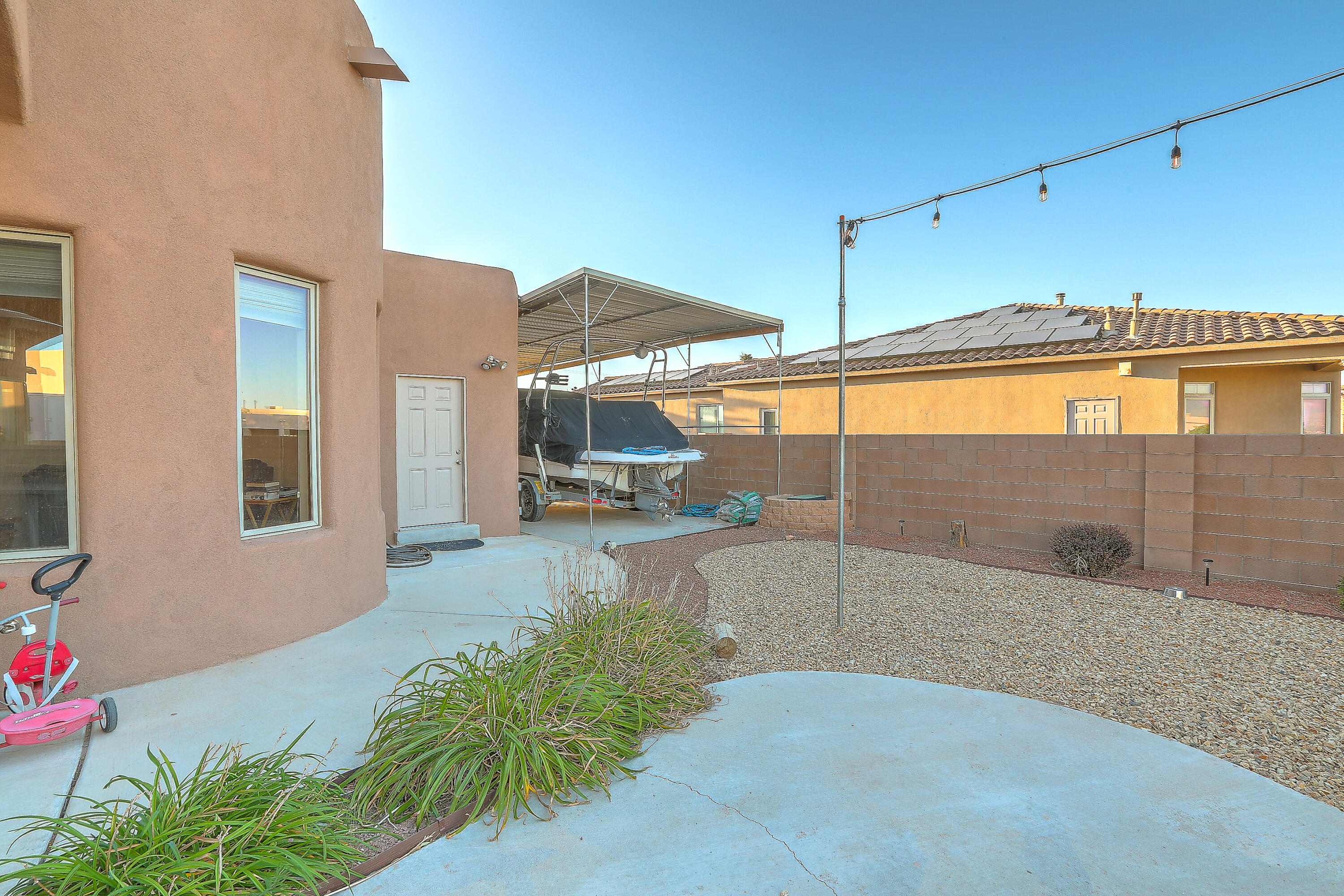 7923 VICTORIA Drive NW