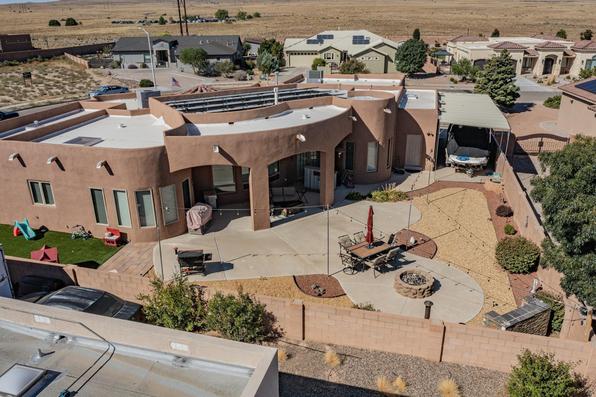 7923 VICTORIA Drive NW