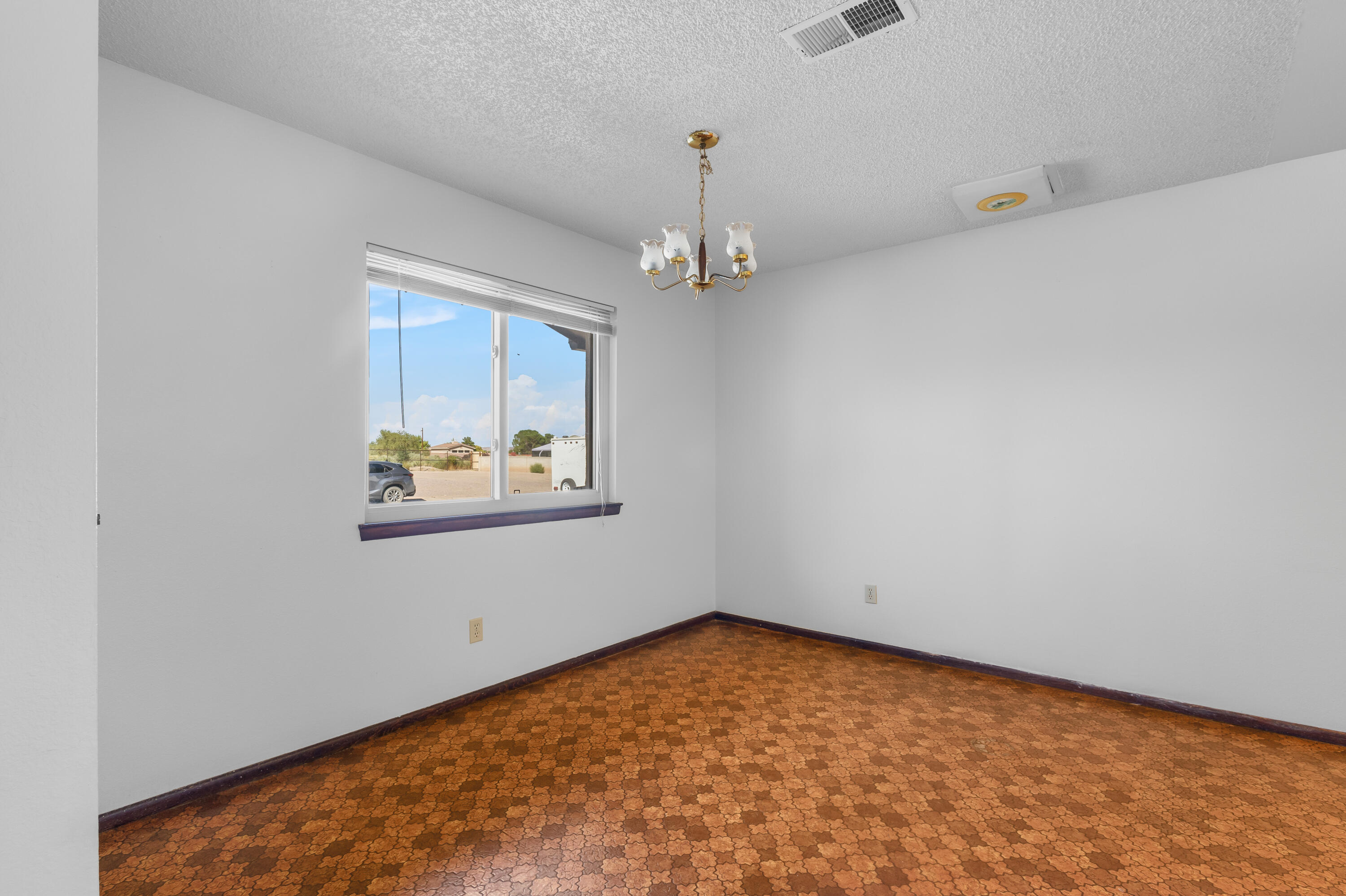 1006 MARY Place