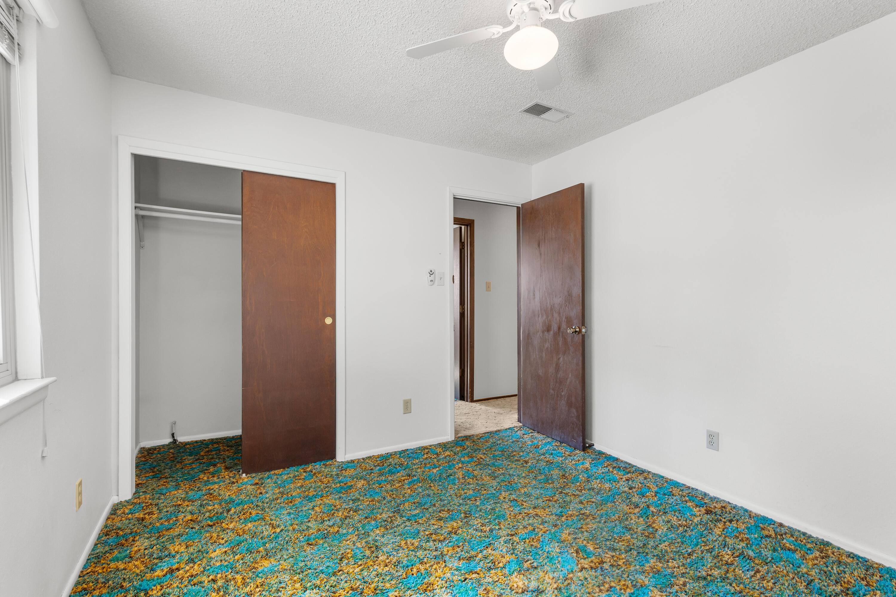 1006 MARY Place