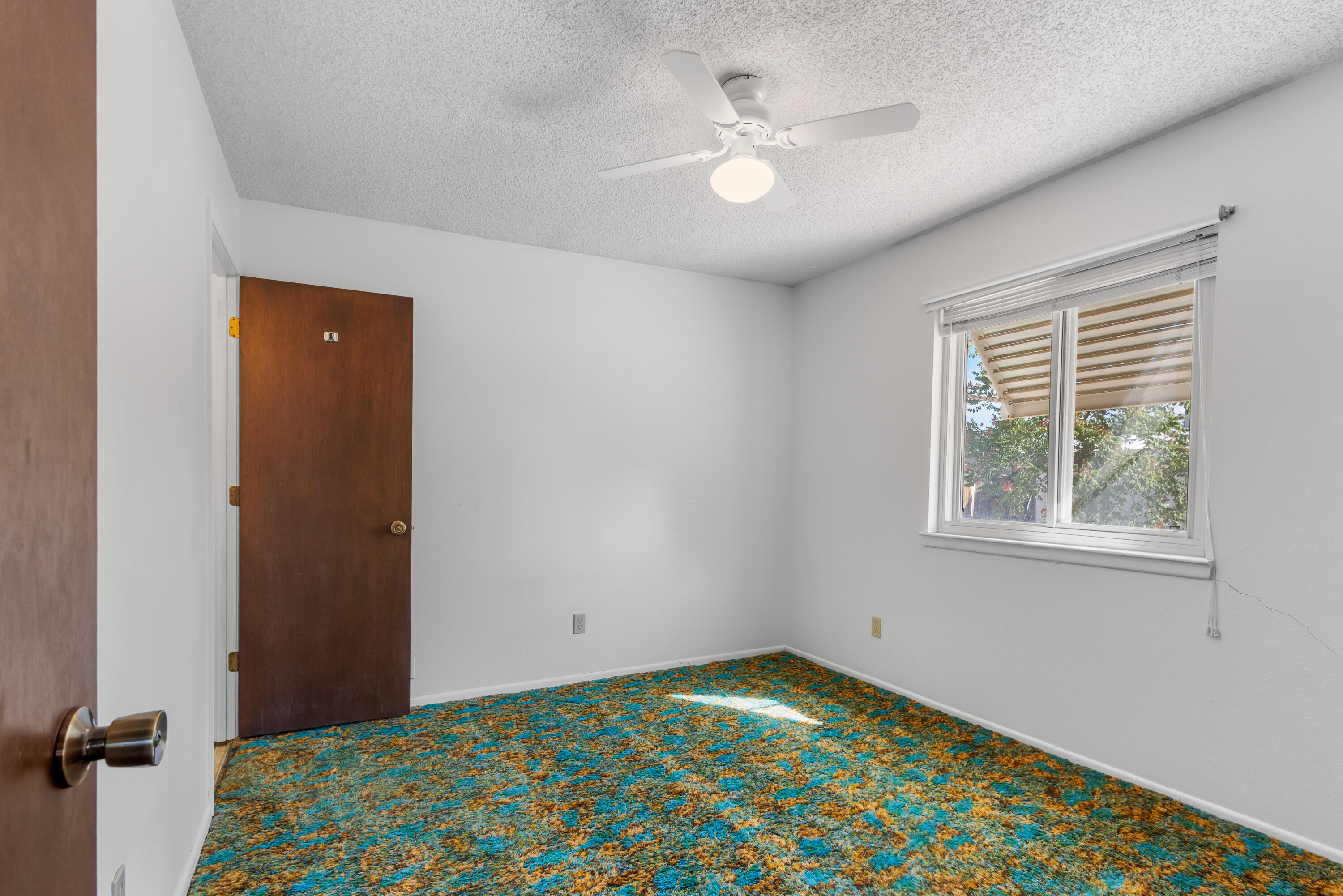 1006 MARY Place