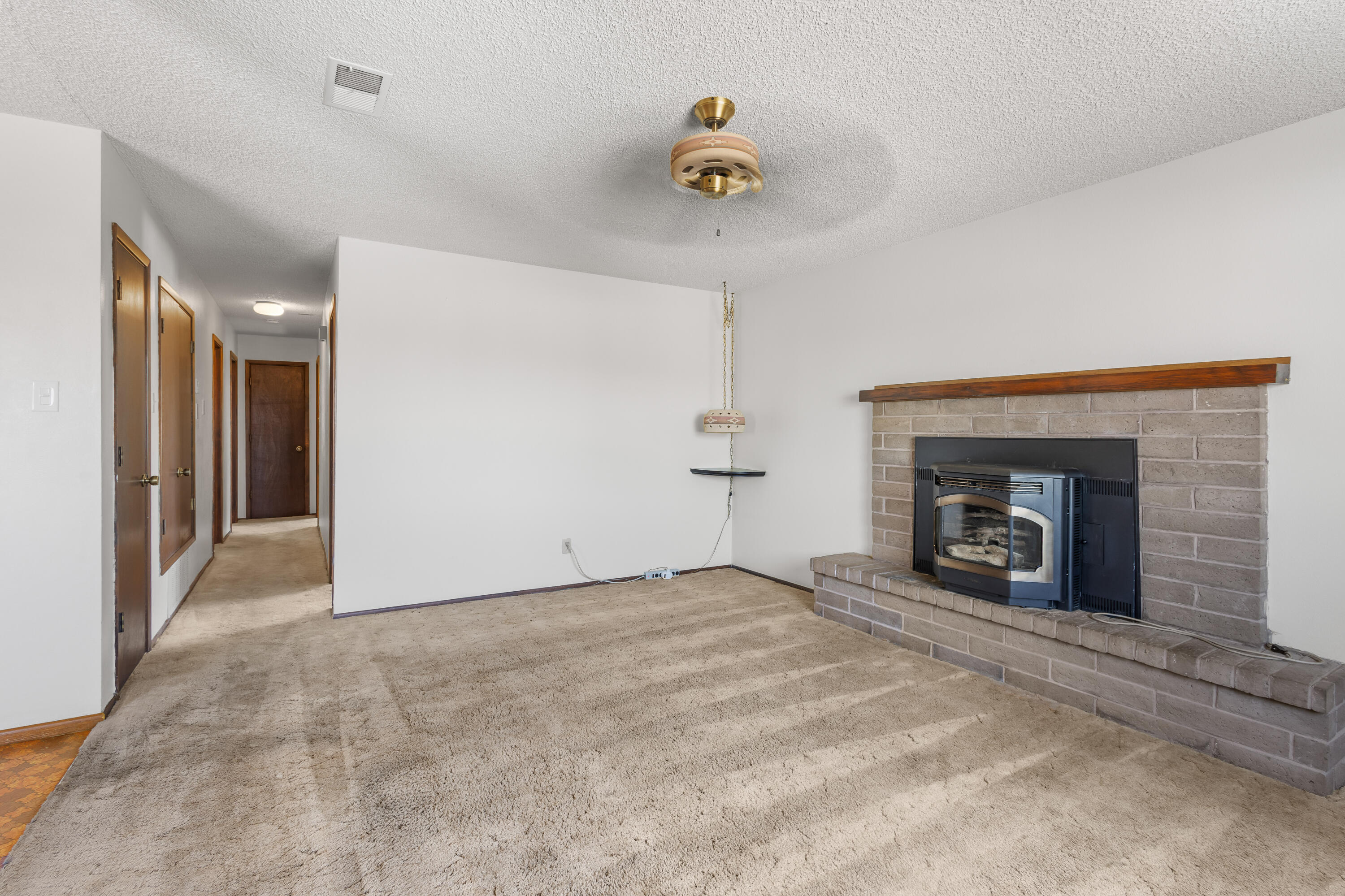 1006 MARY Place