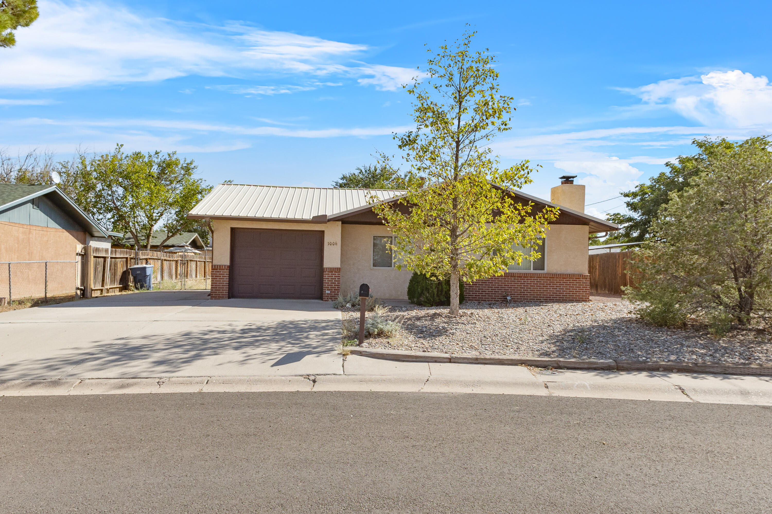 1006 MARY Place