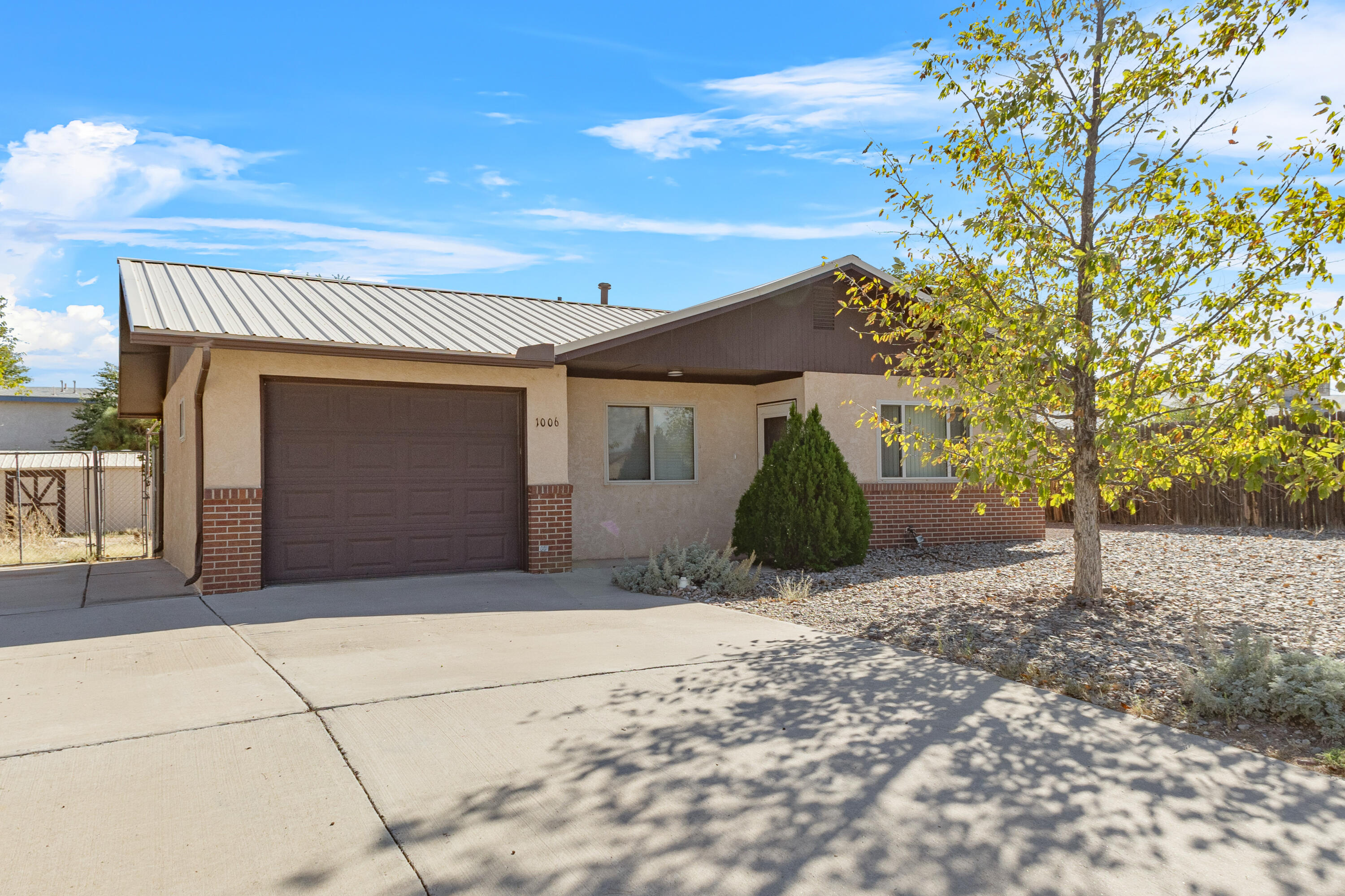 1006 MARY Place
