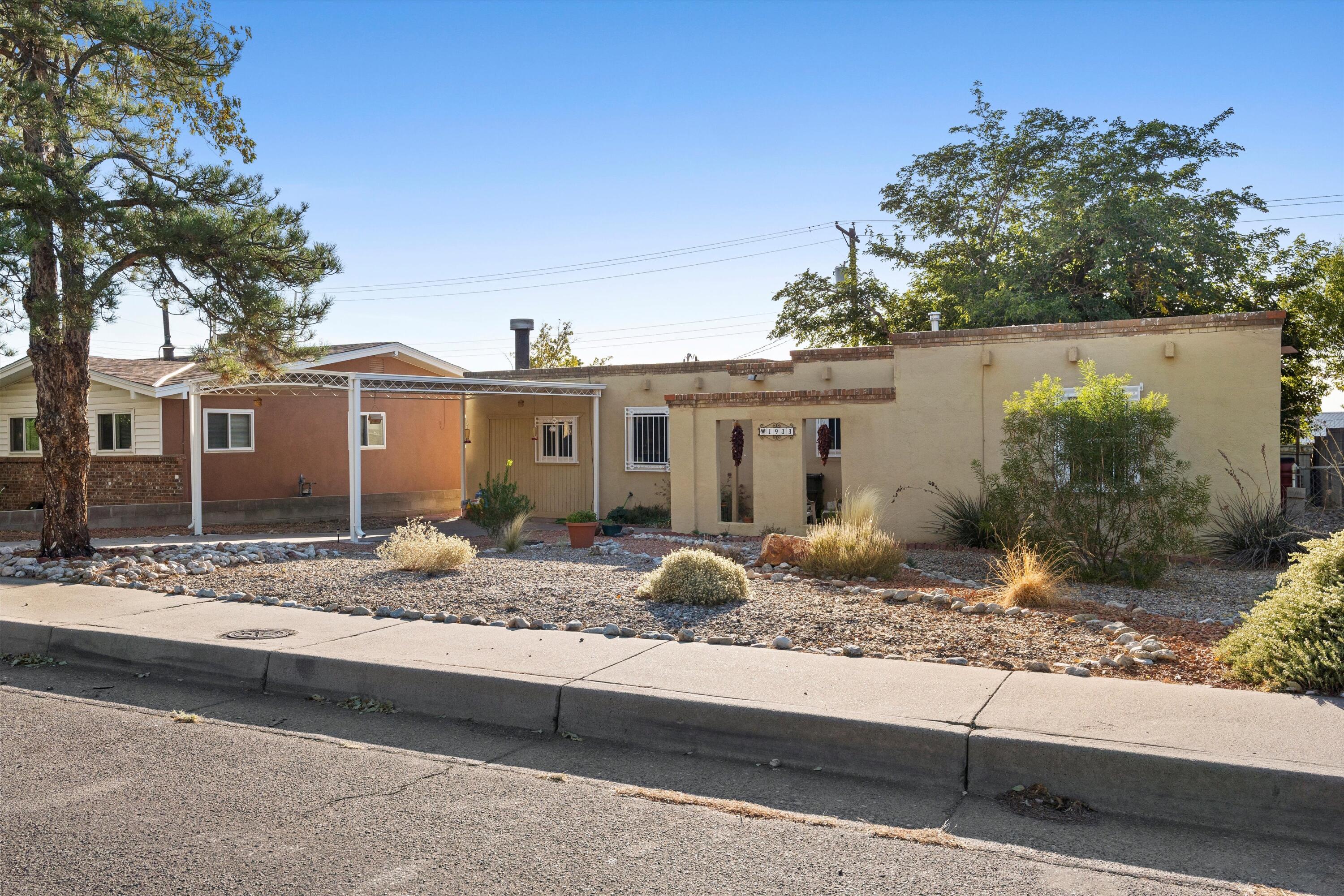 1913 HAMLET Court NE