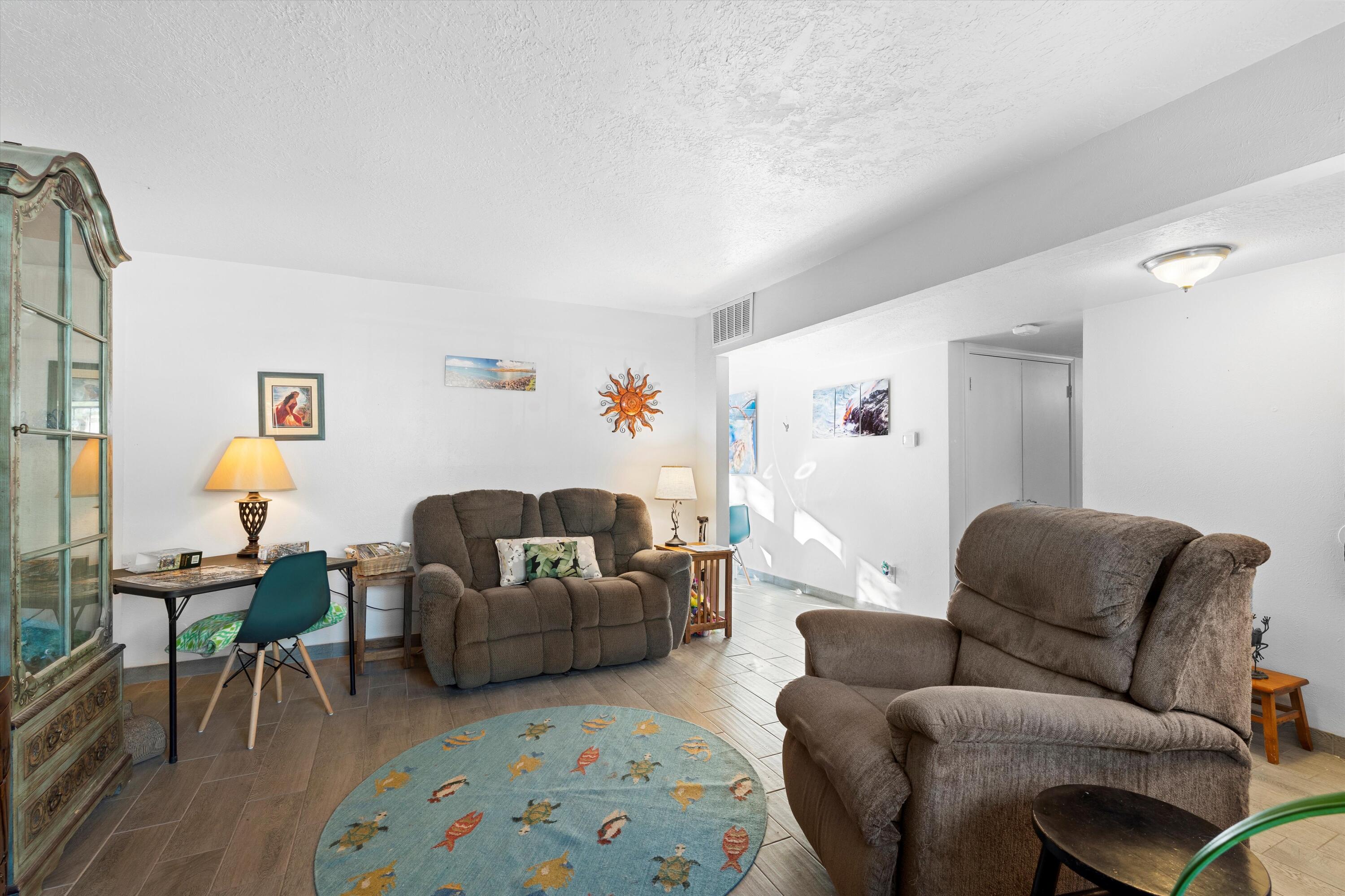 1913 HAMLET Court NE