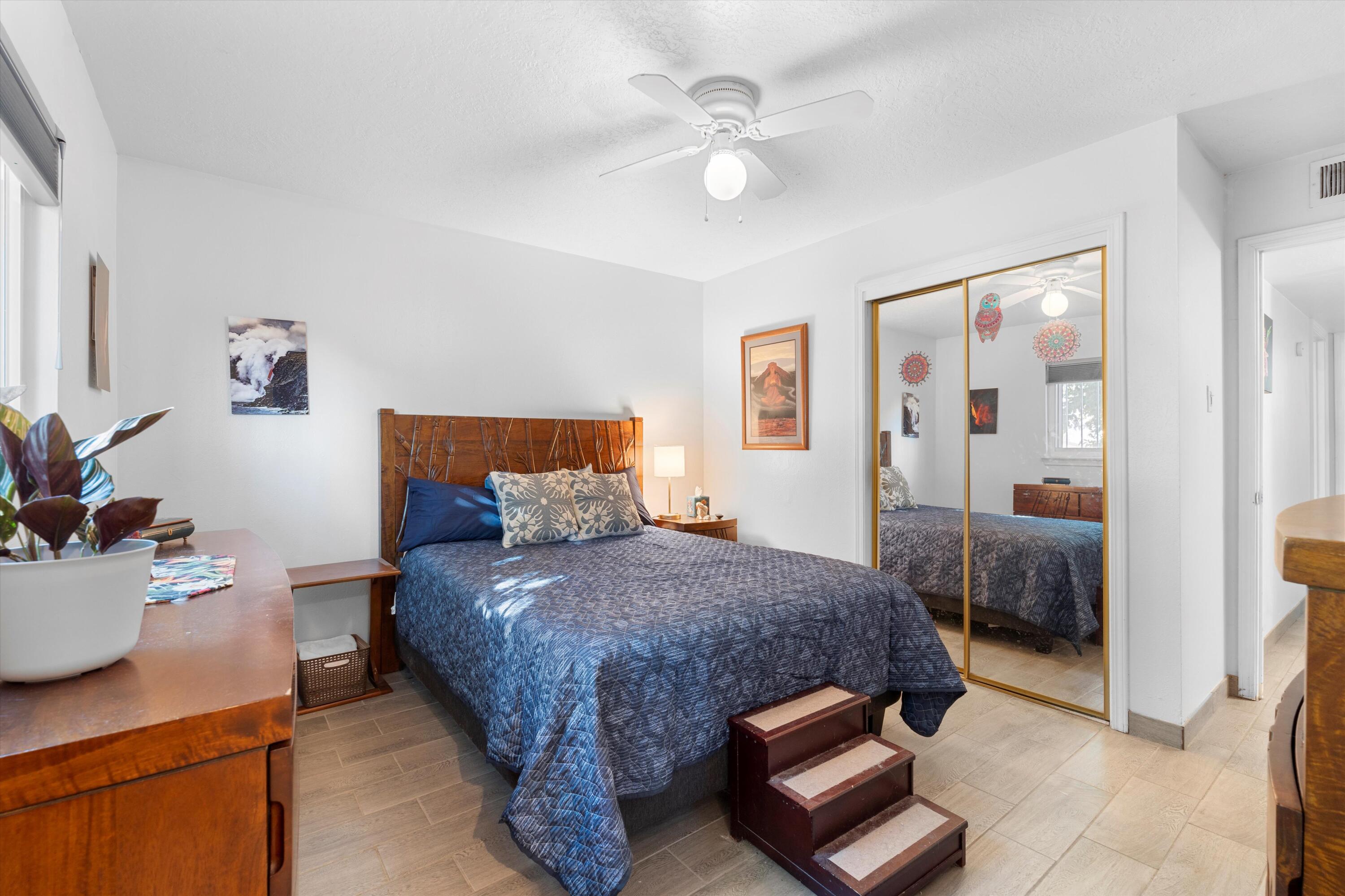 1913 HAMLET Court NE