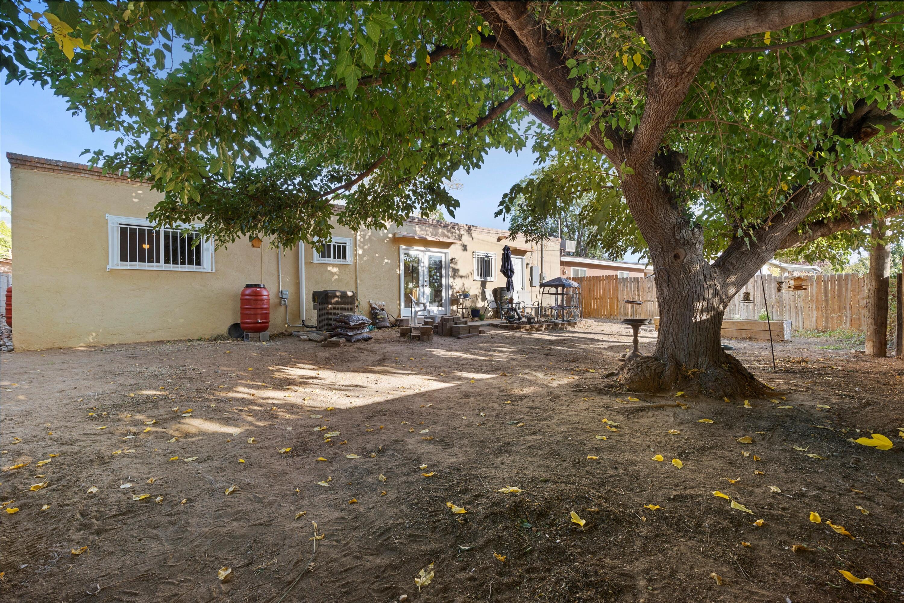 1913 HAMLET Court NE