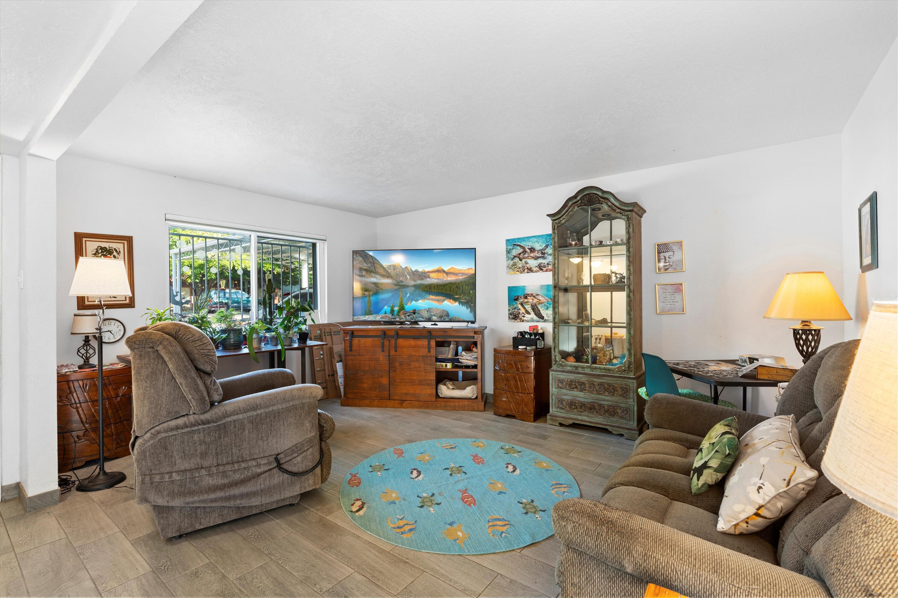 1913 HAMLET Court NE